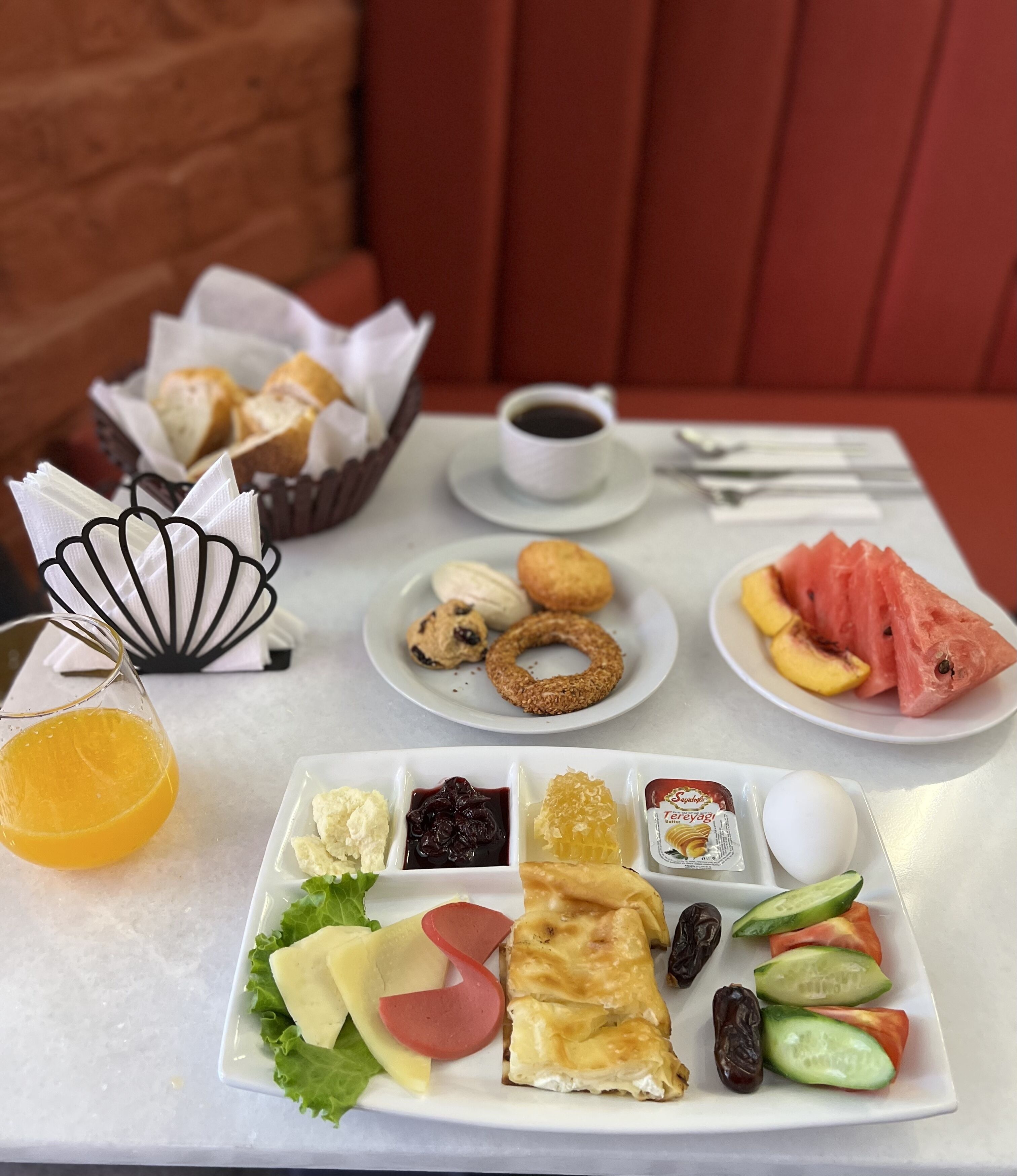 St. Moscow Taksim By Emmy