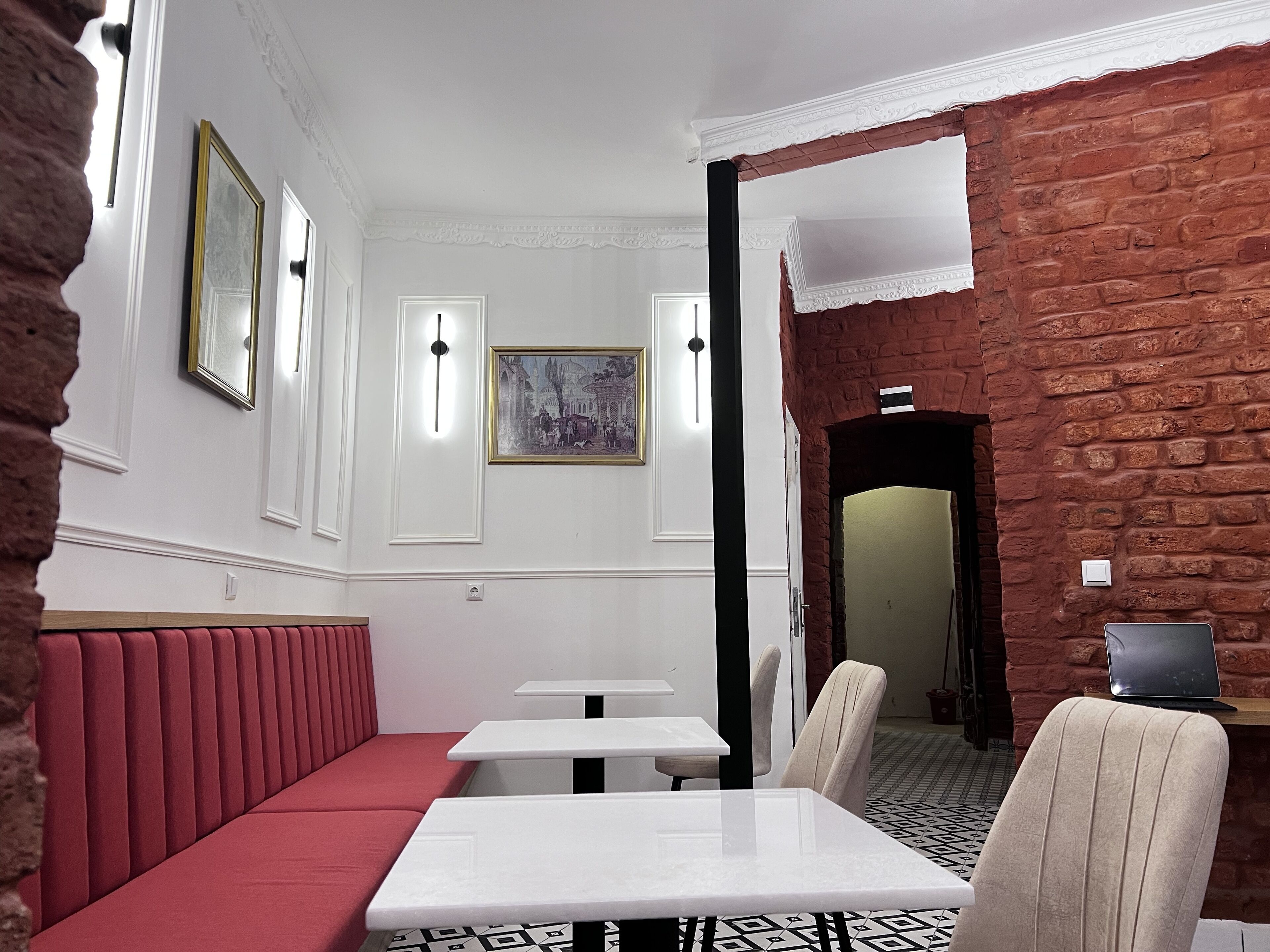 St. Moscow Taksim By Emmy