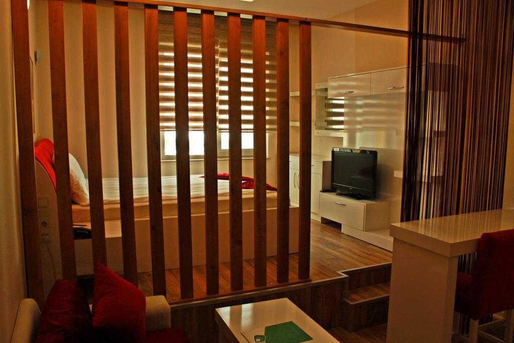 Expoist Hotel