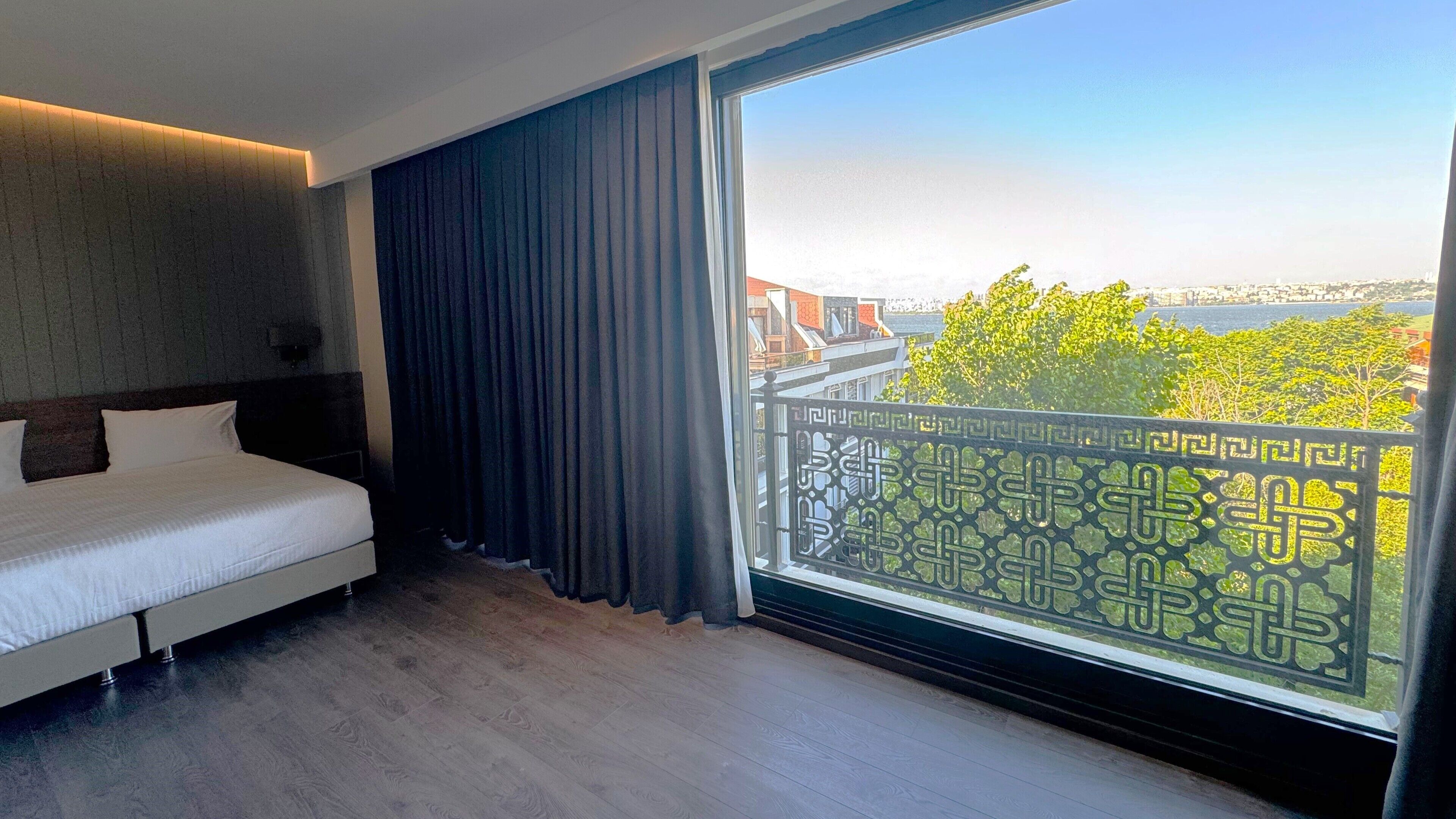 Ezkar Hotel