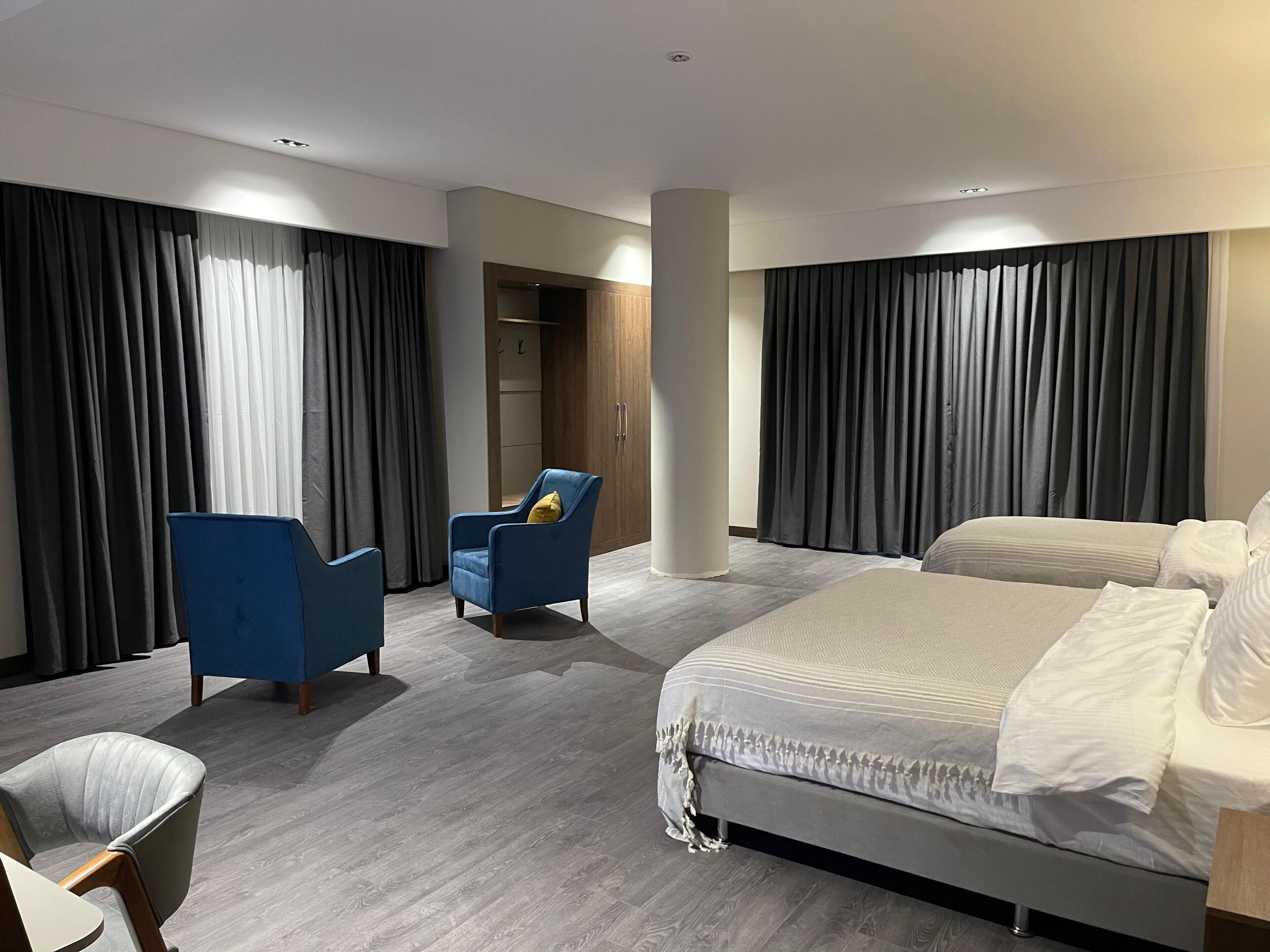 Ezkar Hotel