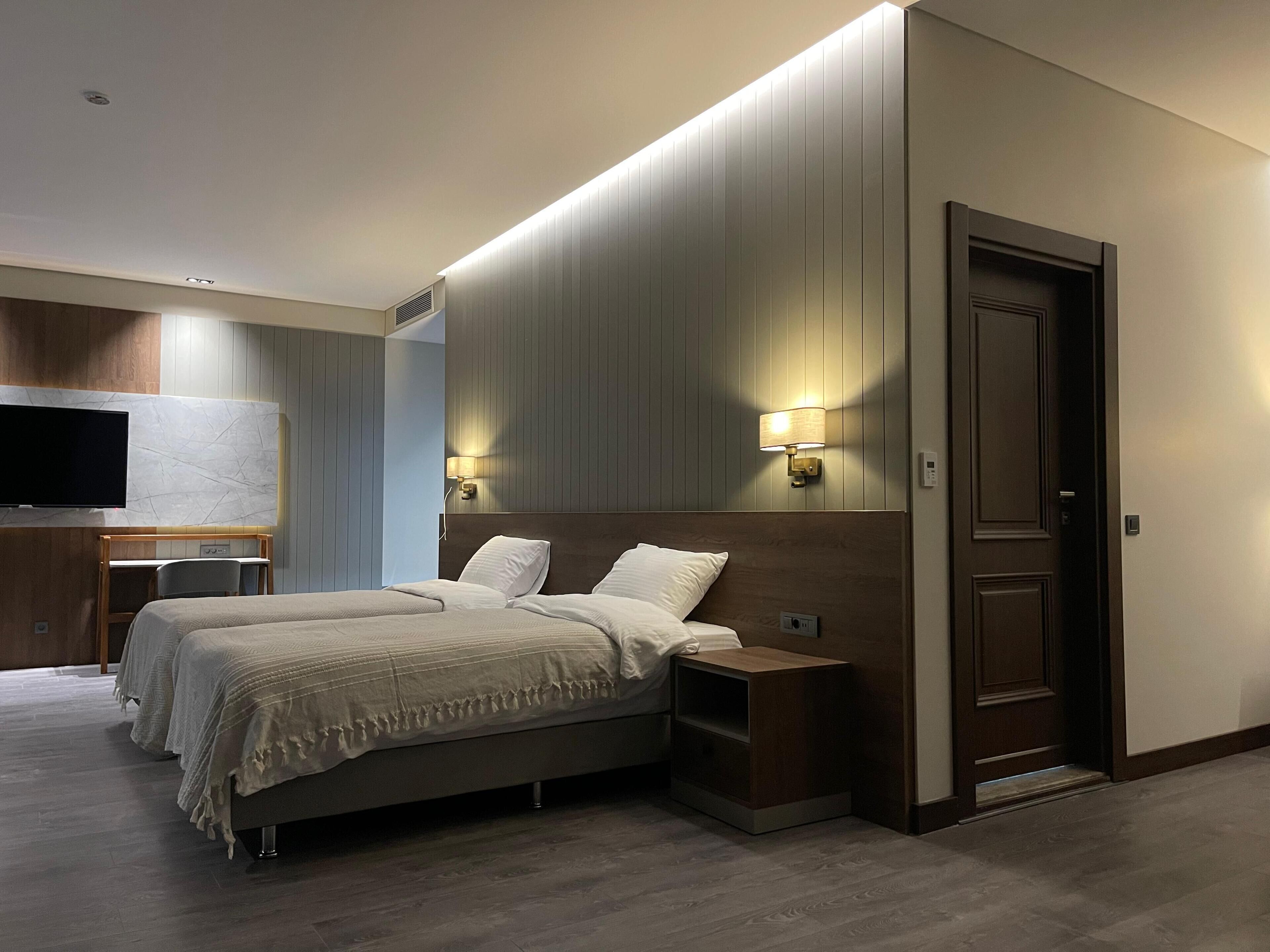 Ezkar Hotel