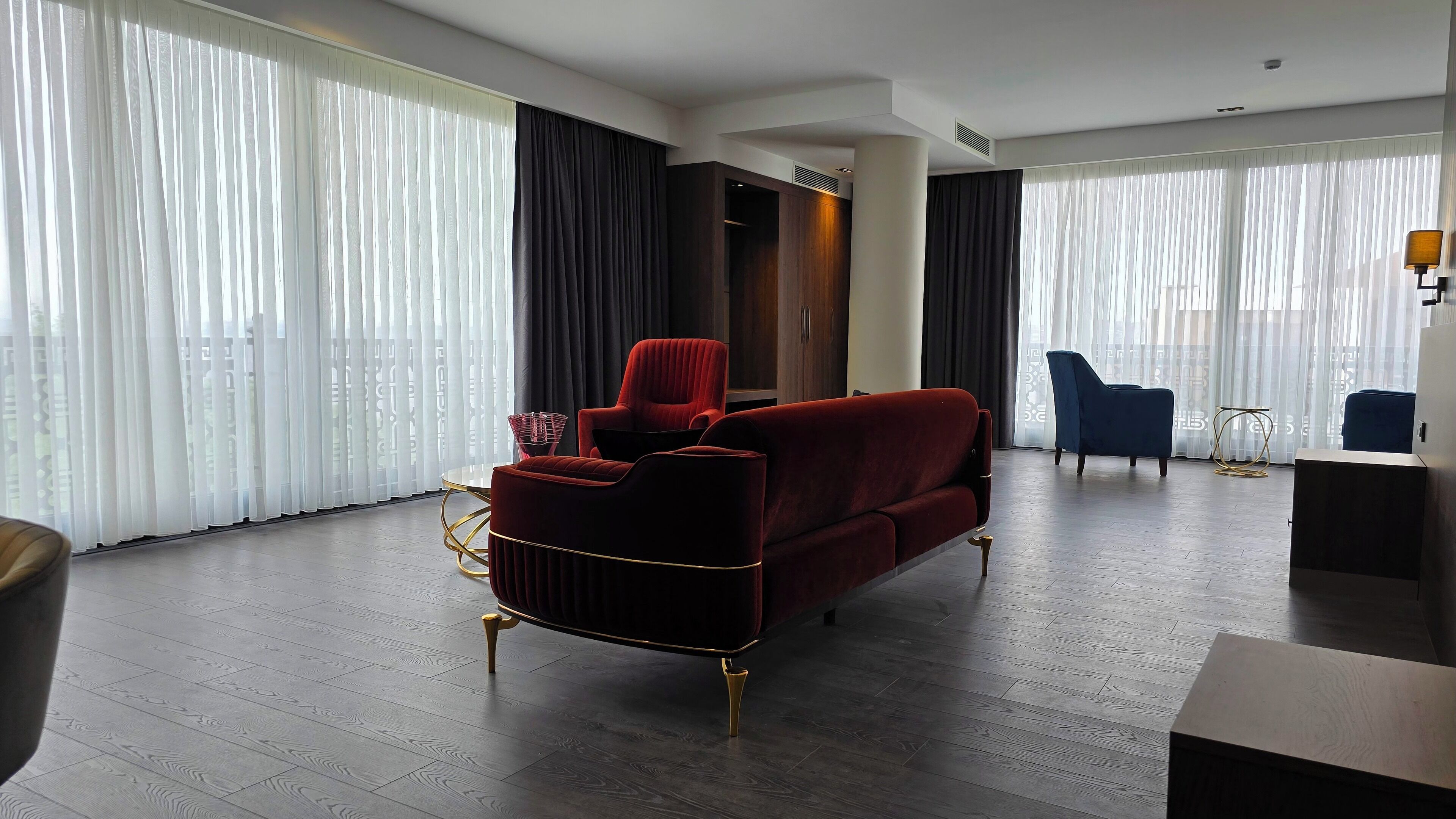 Ezkar Hotel