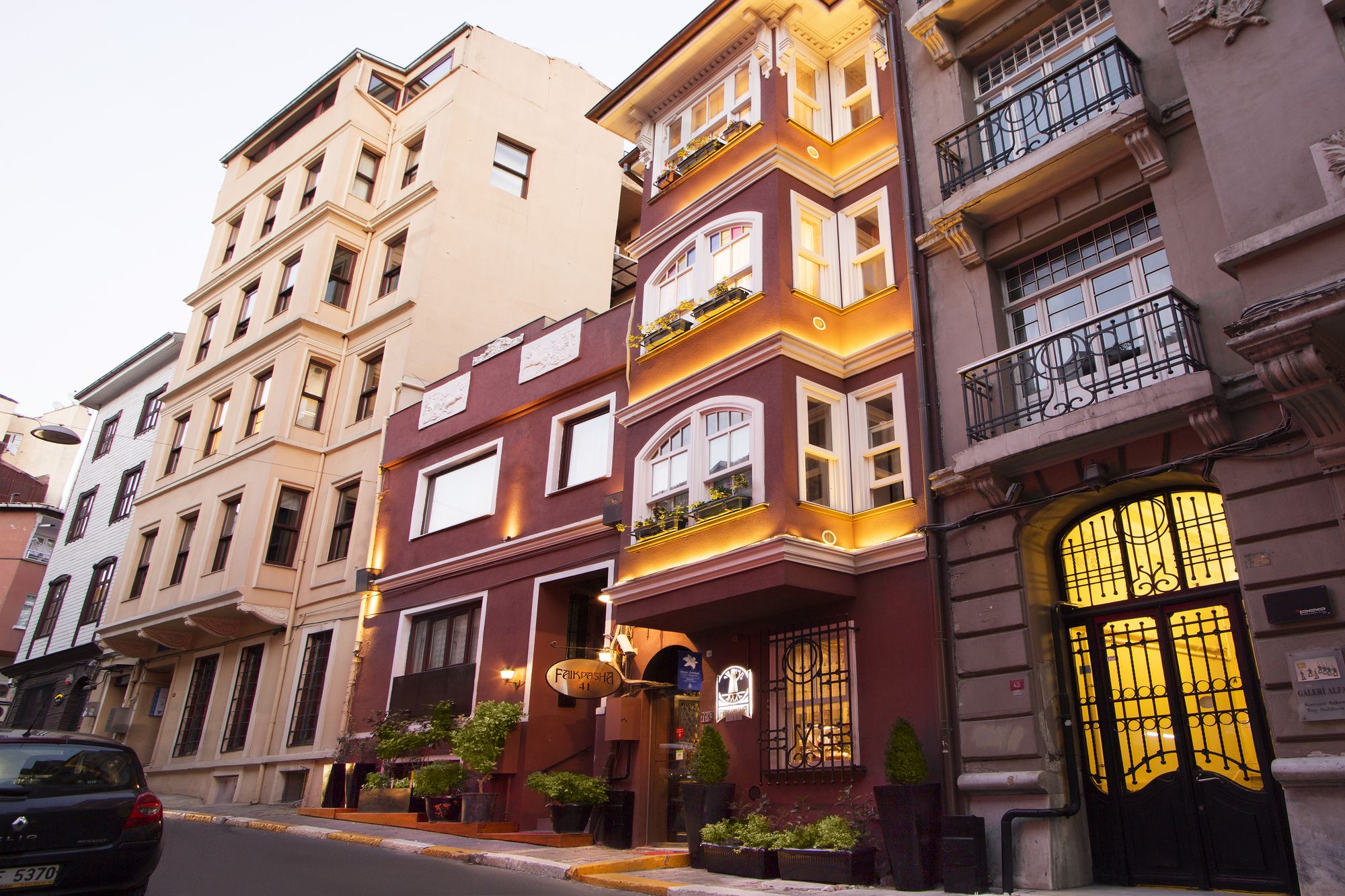 Faik Pasha Hotel