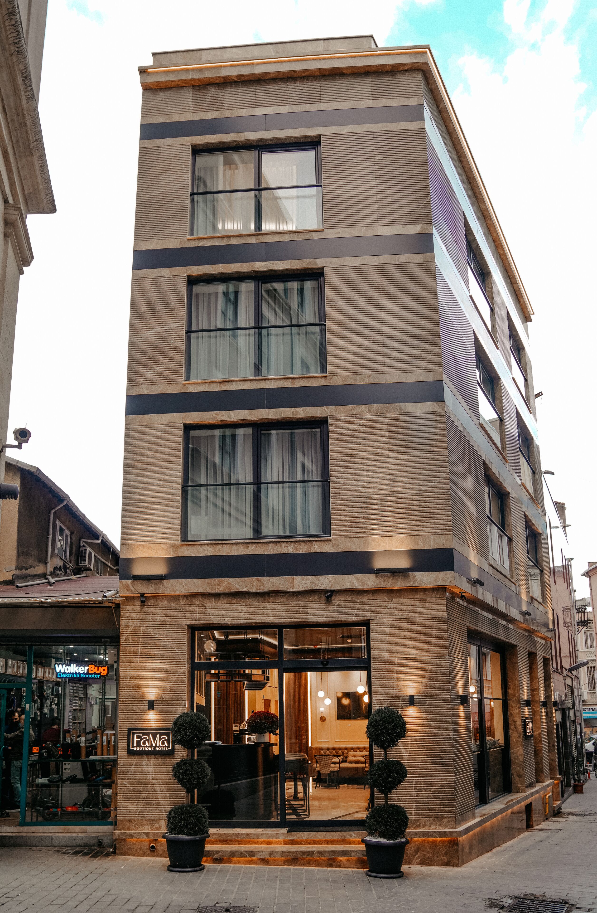 Fama Karakoy
