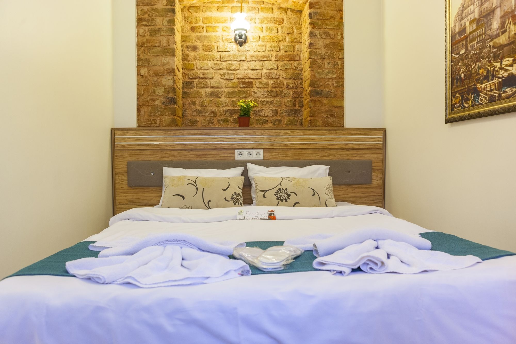 Fide Hotel