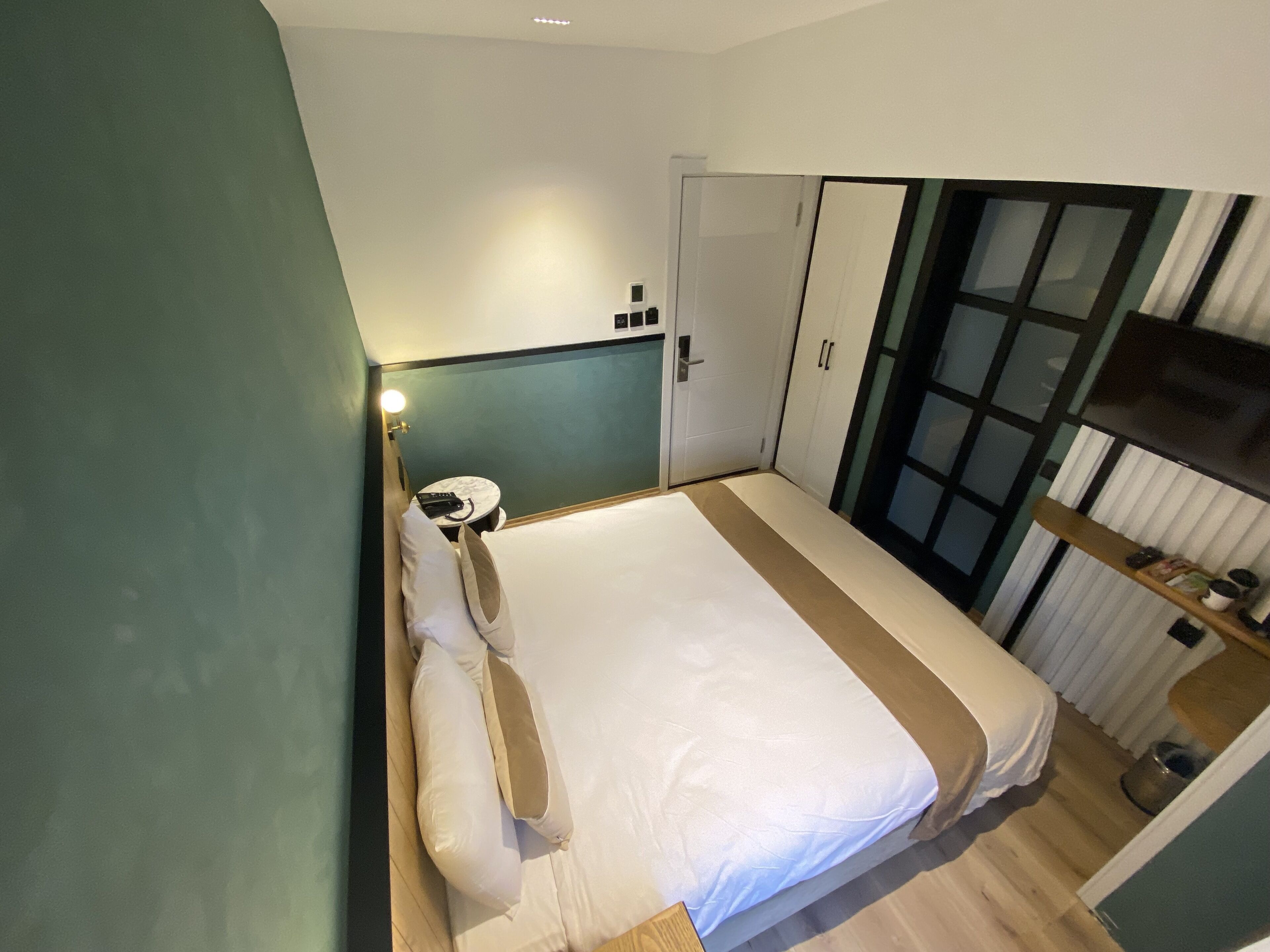 Fragments Hotel