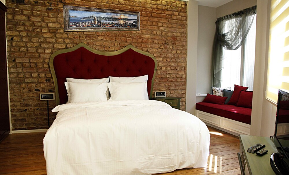 Frida Suites And Aparts