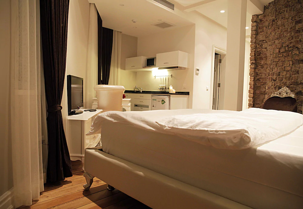 Frida Suites And Aparts