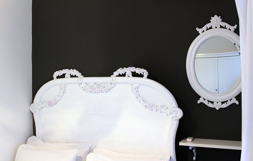 Frida Suites And Aparts