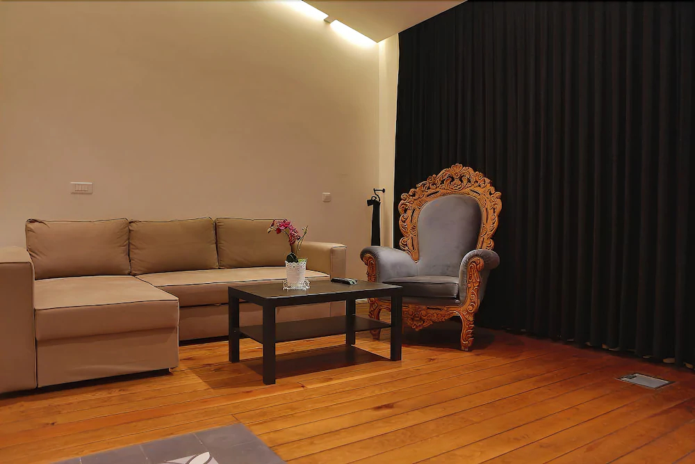 Frida Suites And Aparts