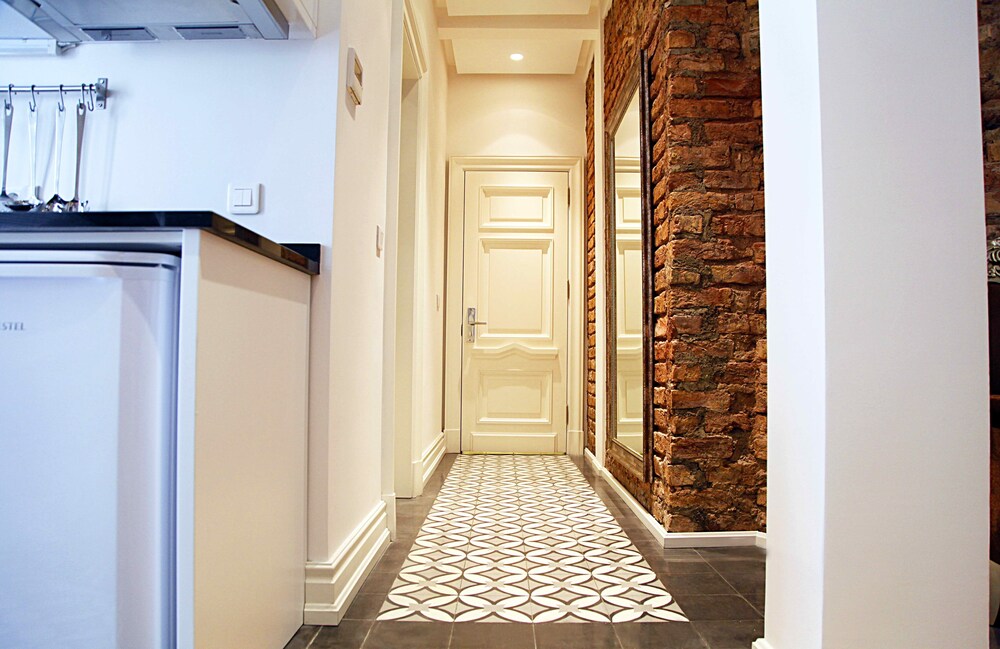 Frida Suites And Aparts