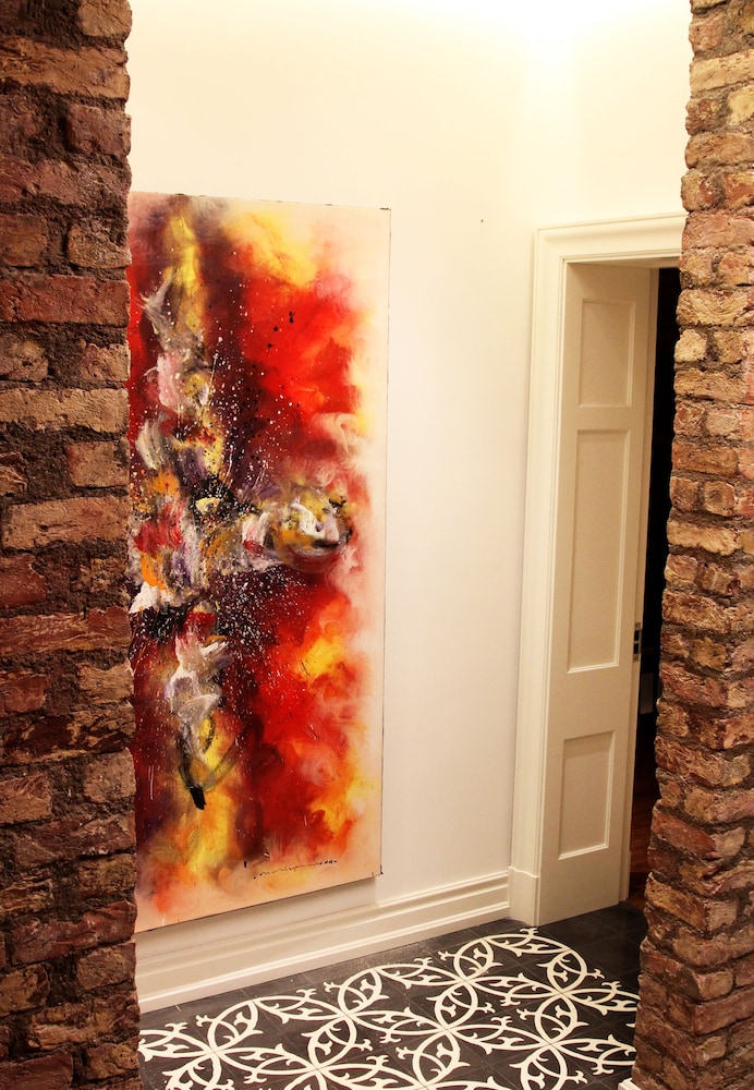 Frida Suites And Aparts