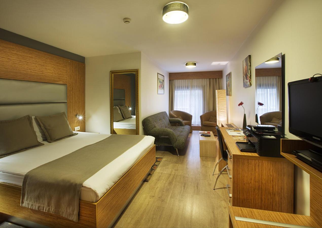 Gallery Residence