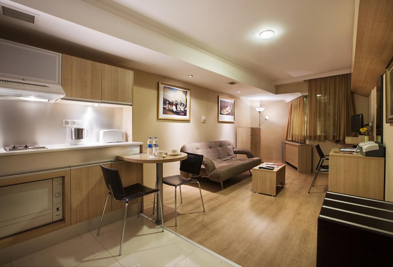 Gallery Residence