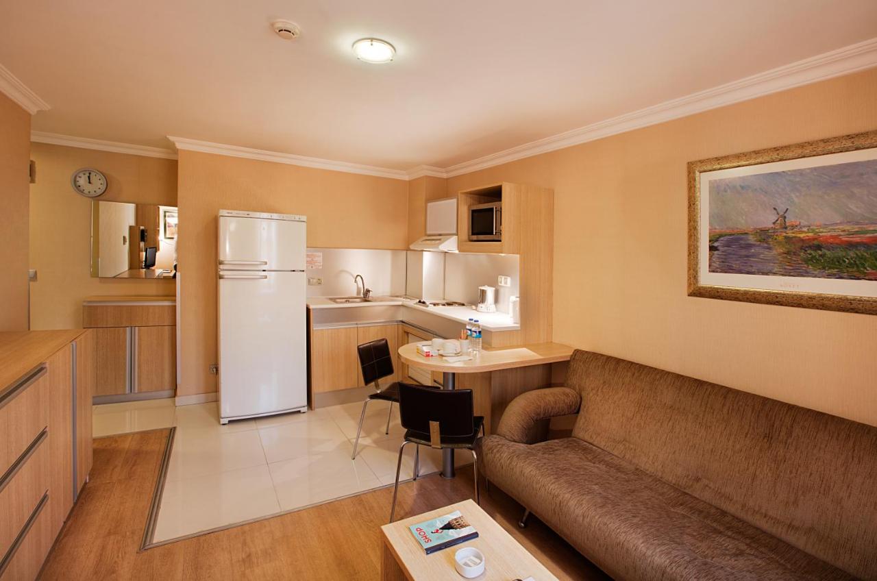 Gallery Residence
