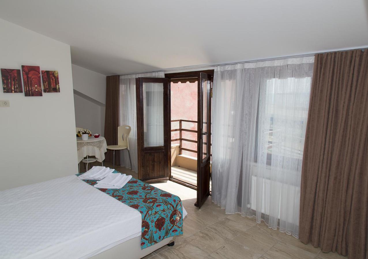 Galley Hotel