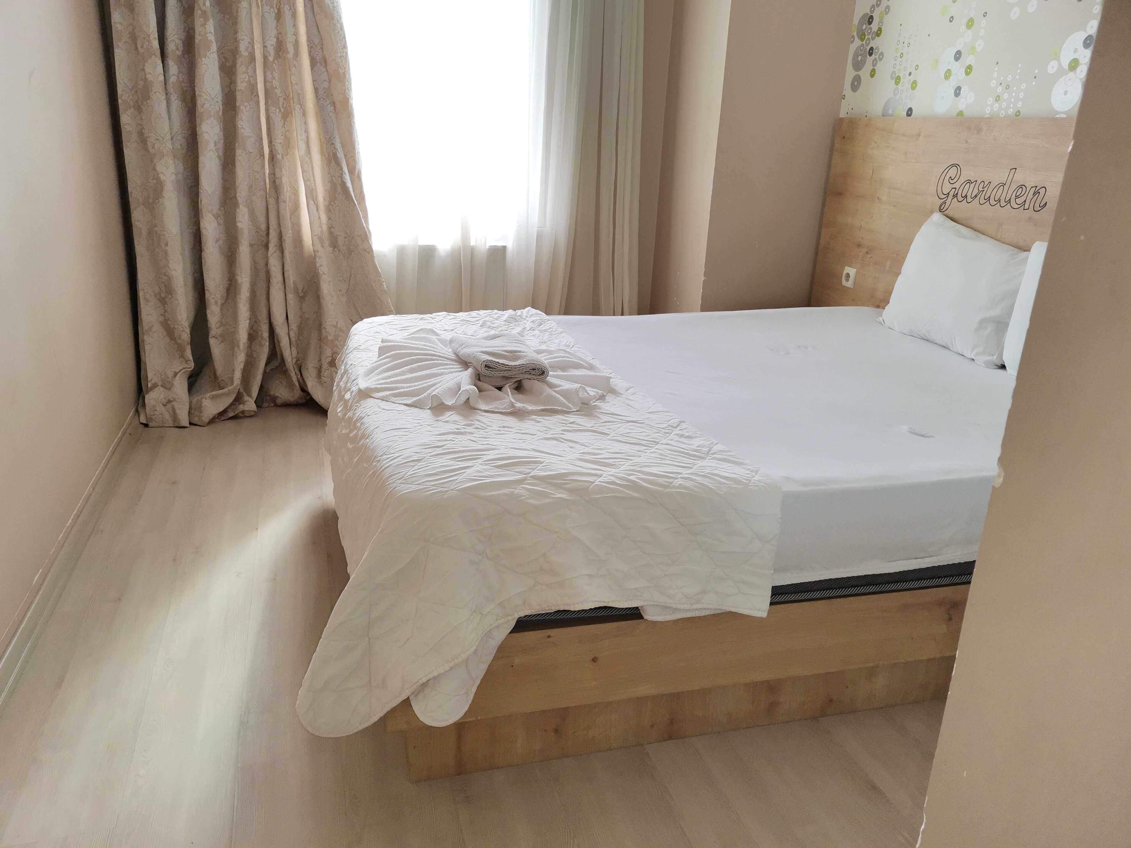 Garden Park Hotel