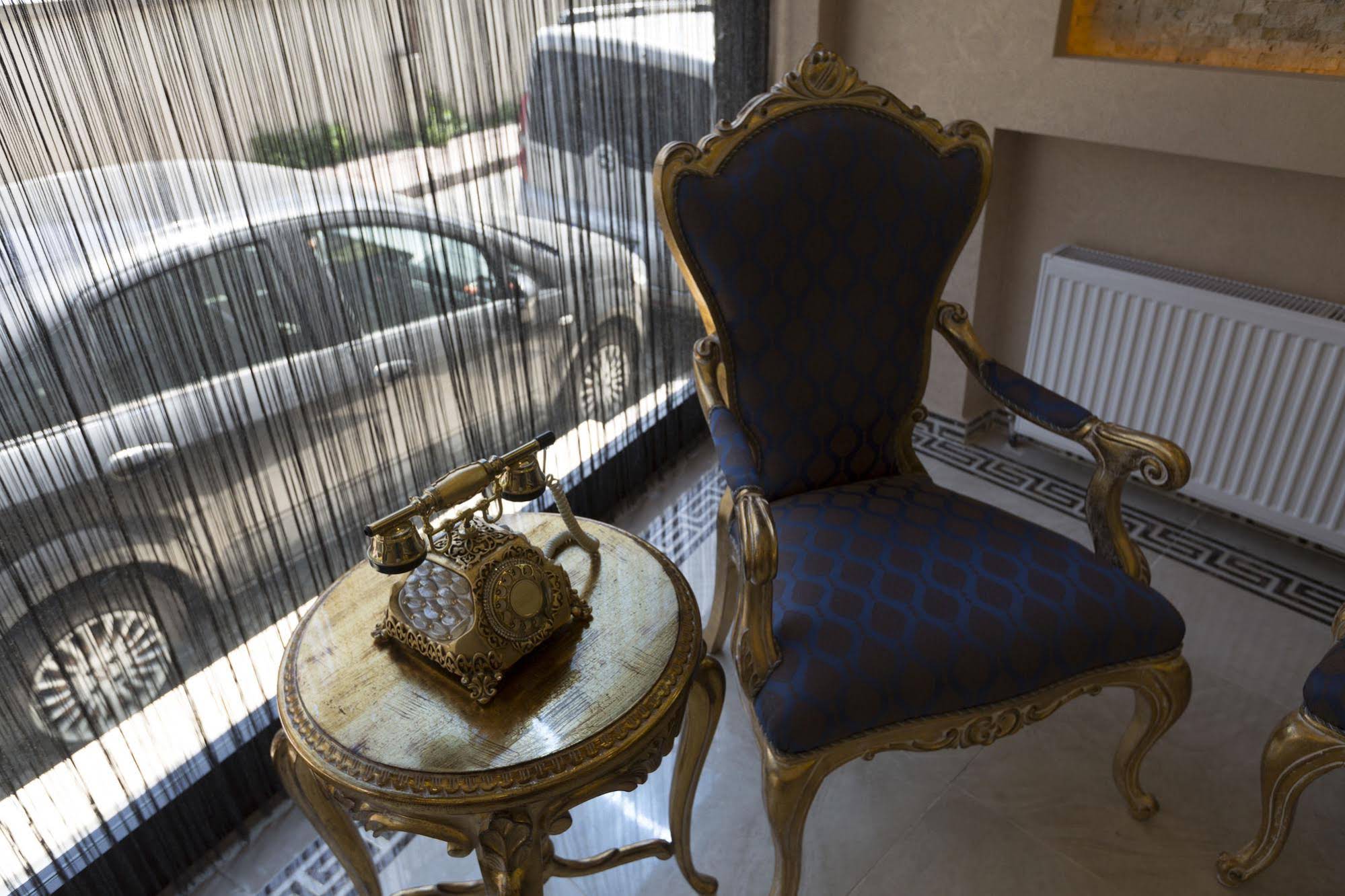 Oasis Suites Old City