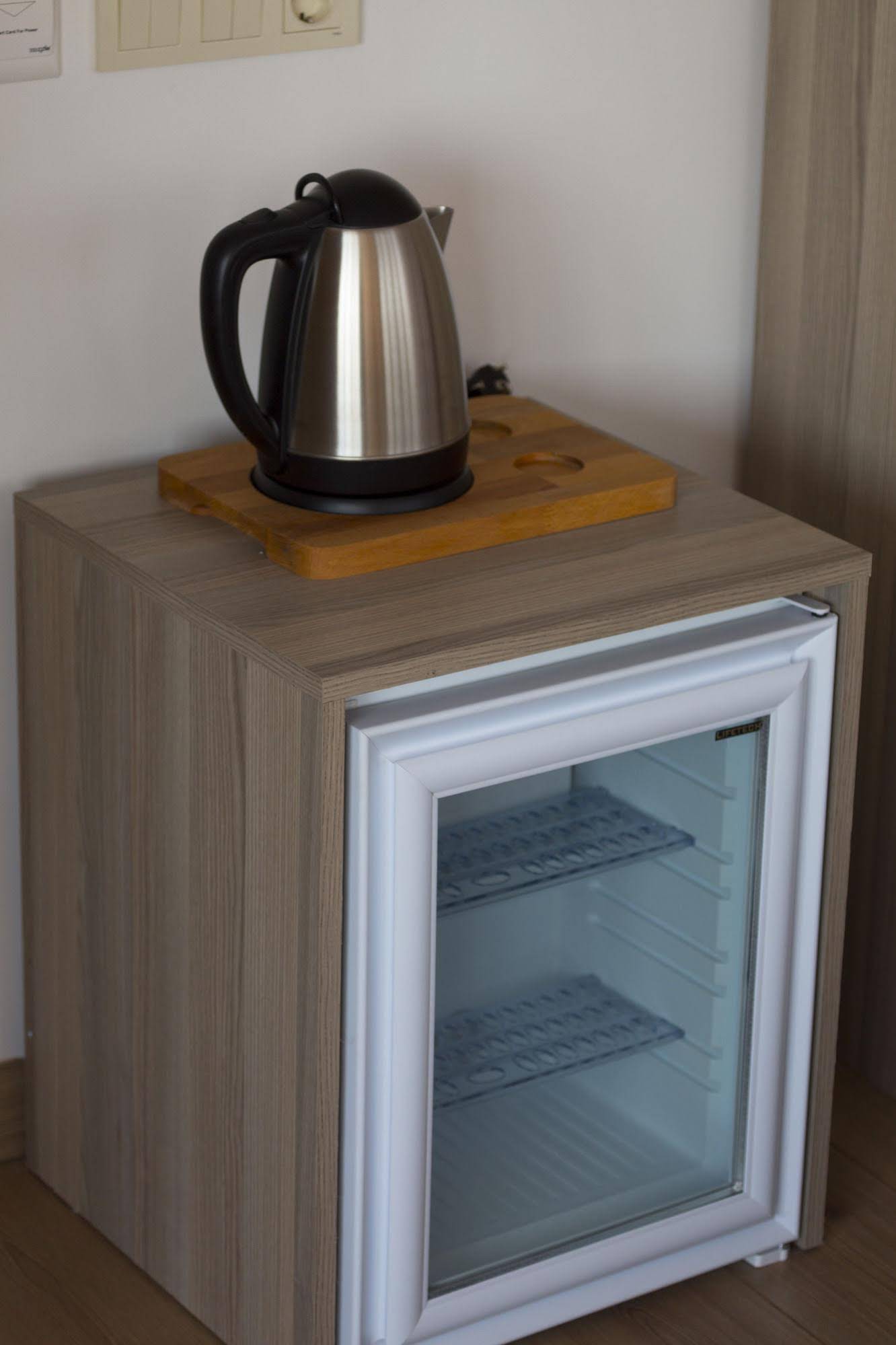 Oasis Suites Old City