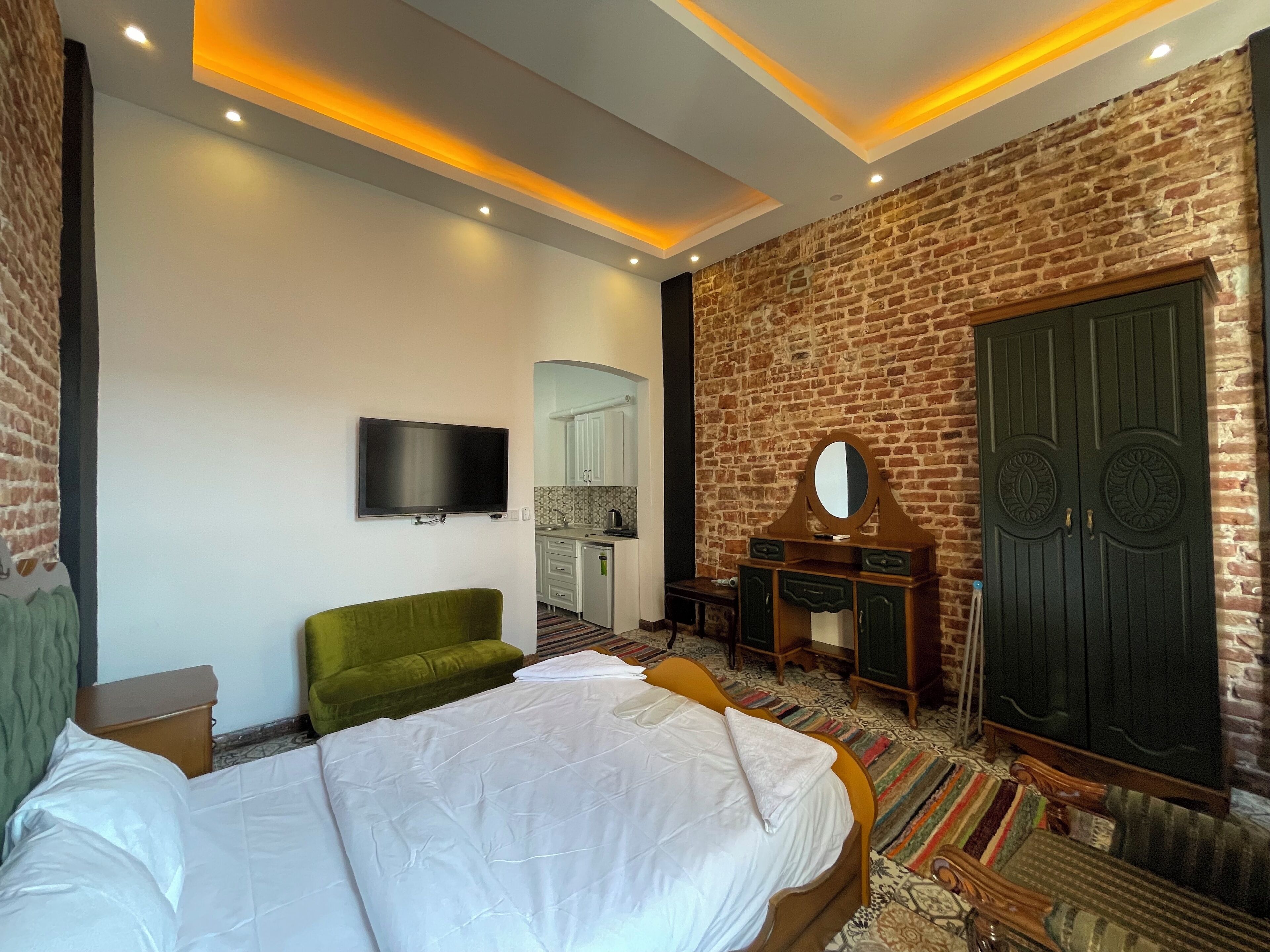 Taksim Stone Wall Apartments