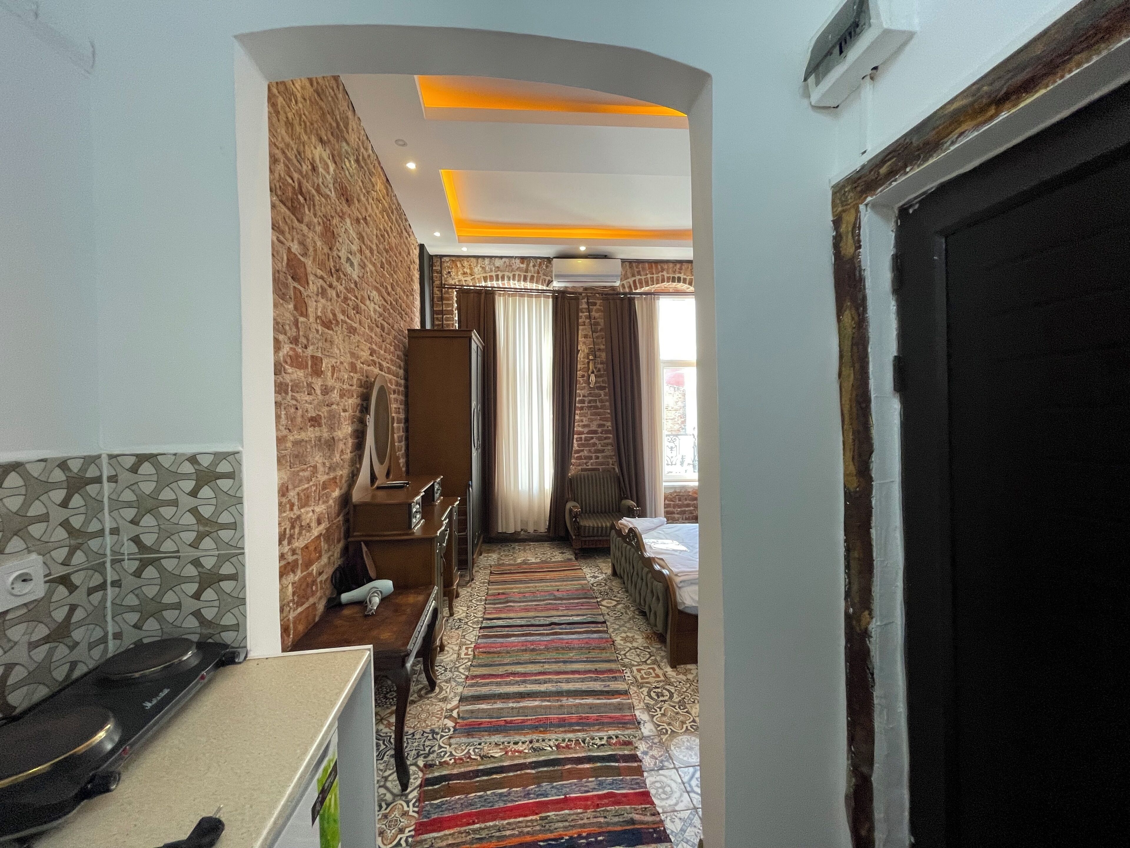 Taksim Stone Wall Apartments