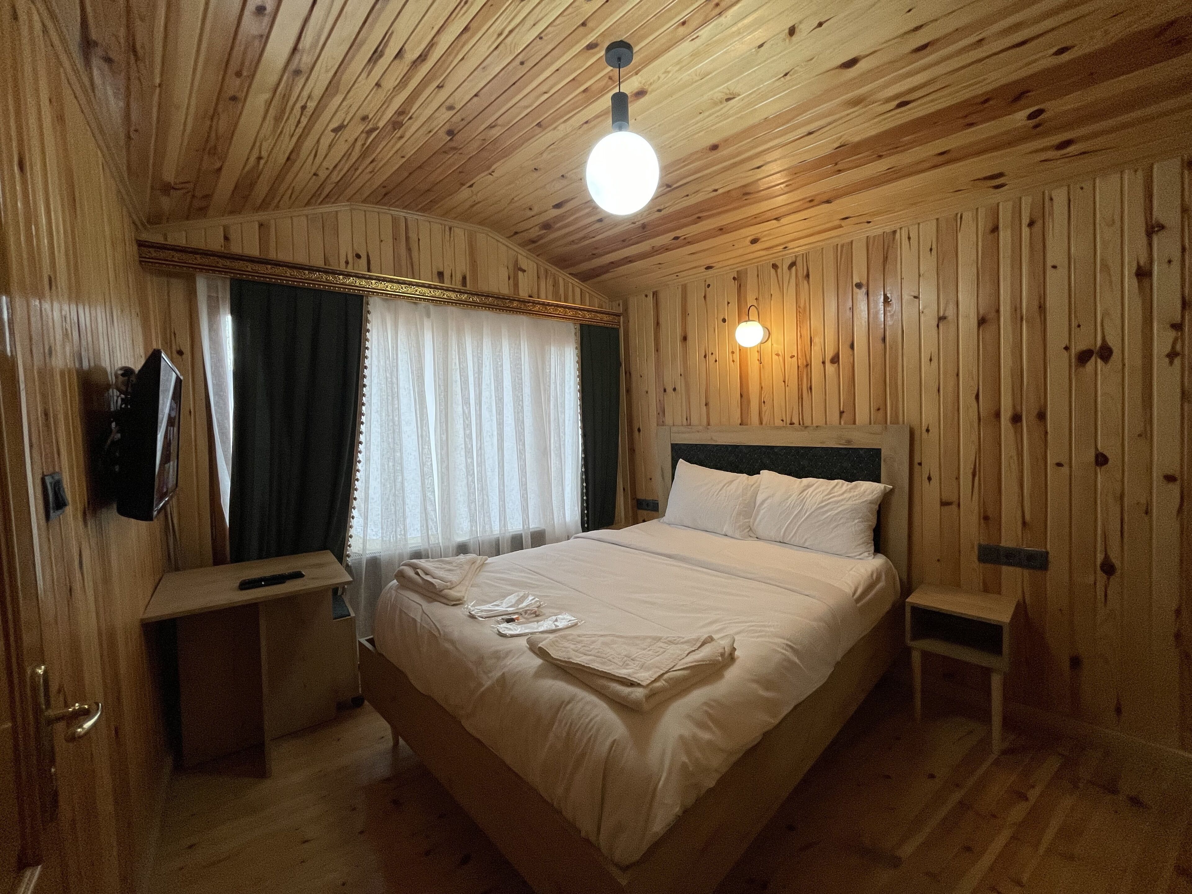 Golden Metro Boutique