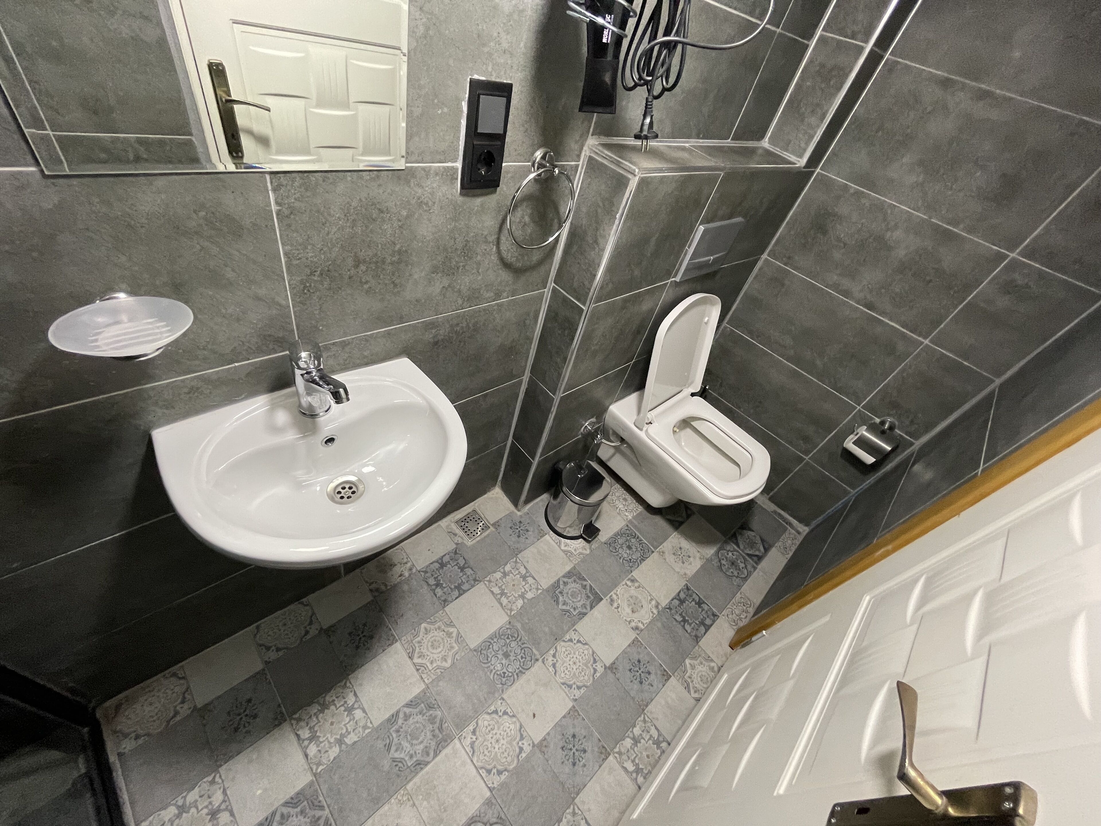 Golden Metro Boutique