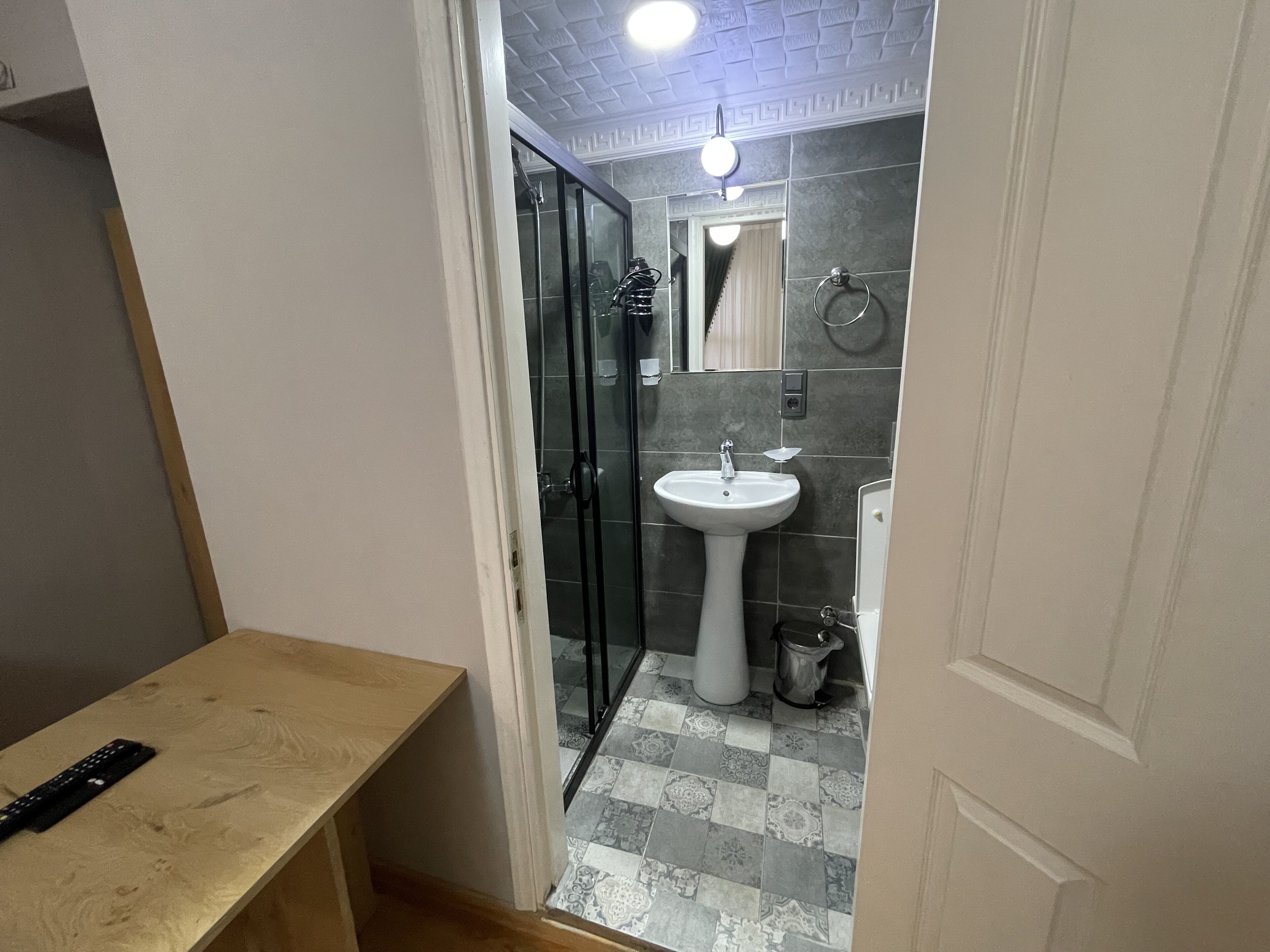 Golden Metro Boutique