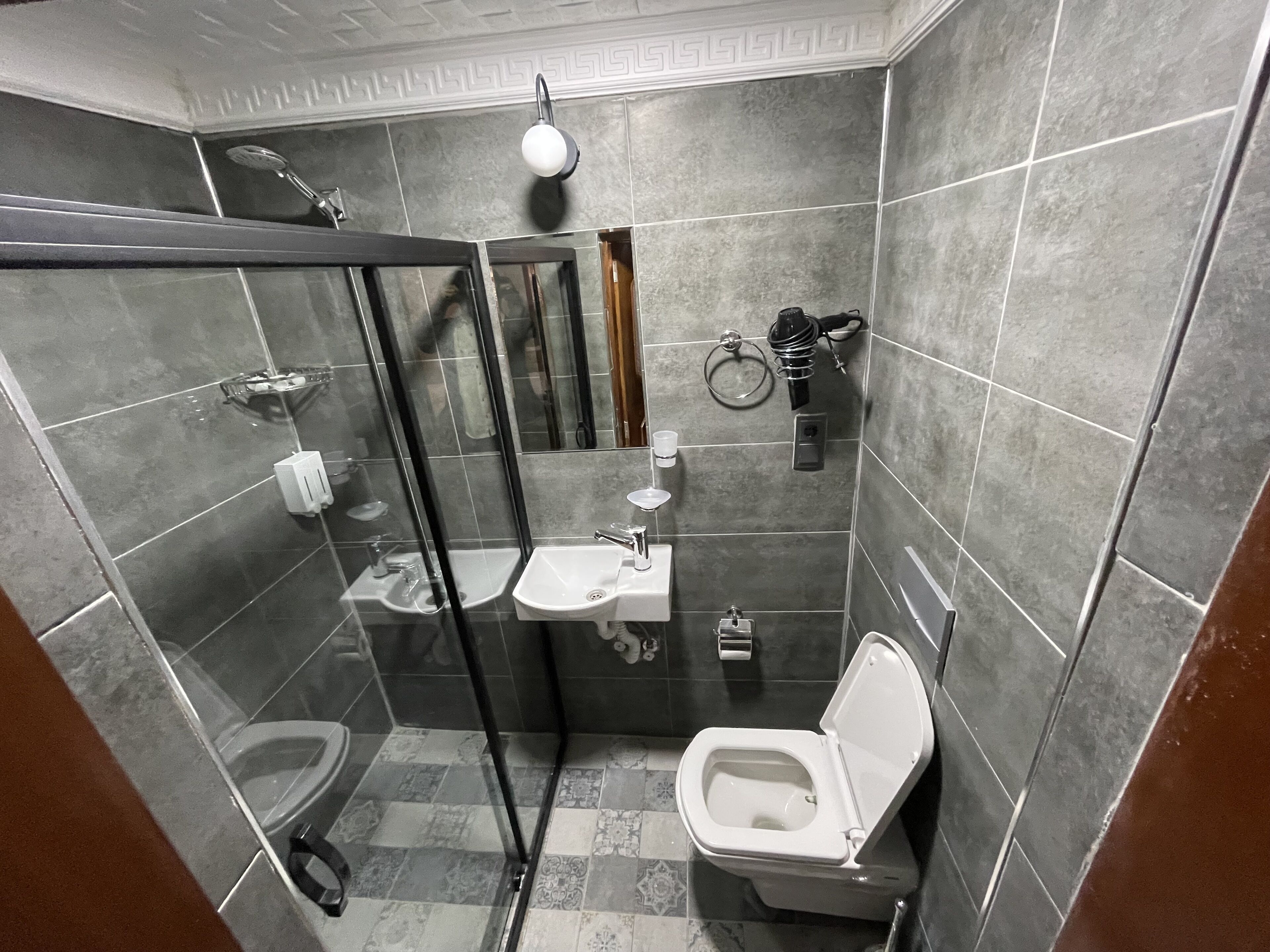 Golden Metro Boutique