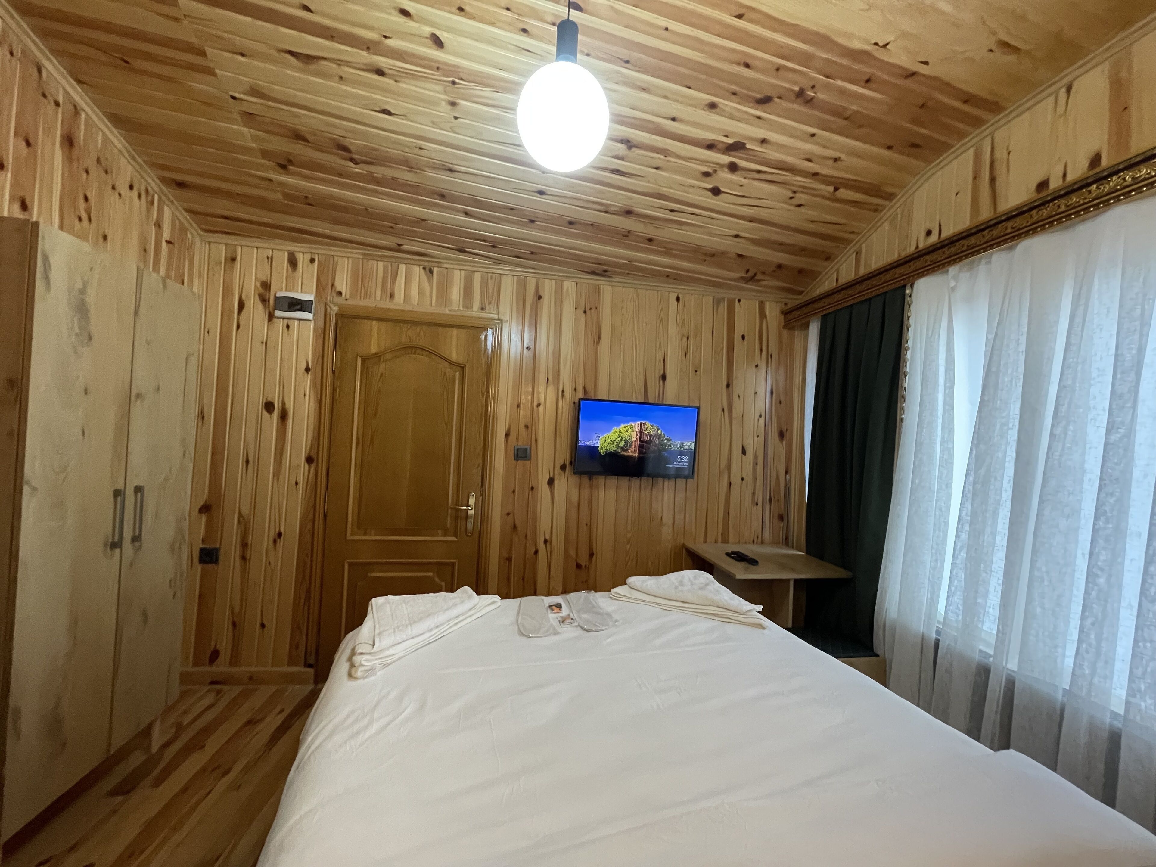 Golden Metro Boutique