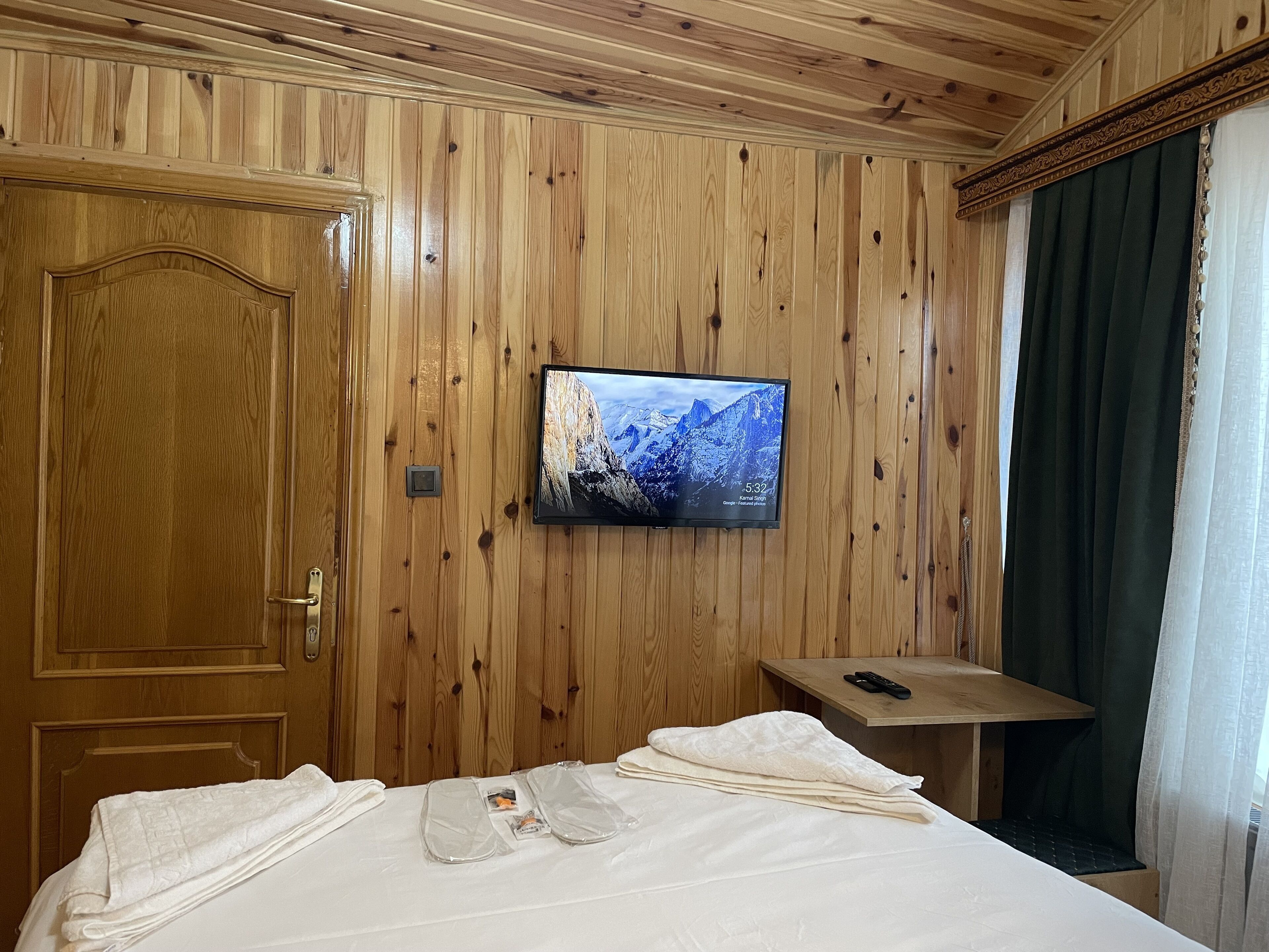 Golden Metro Boutique