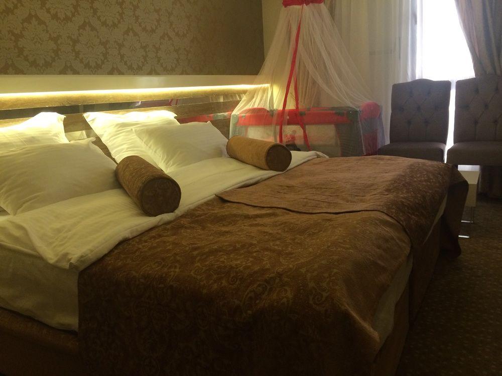 Golden Rain Hotel