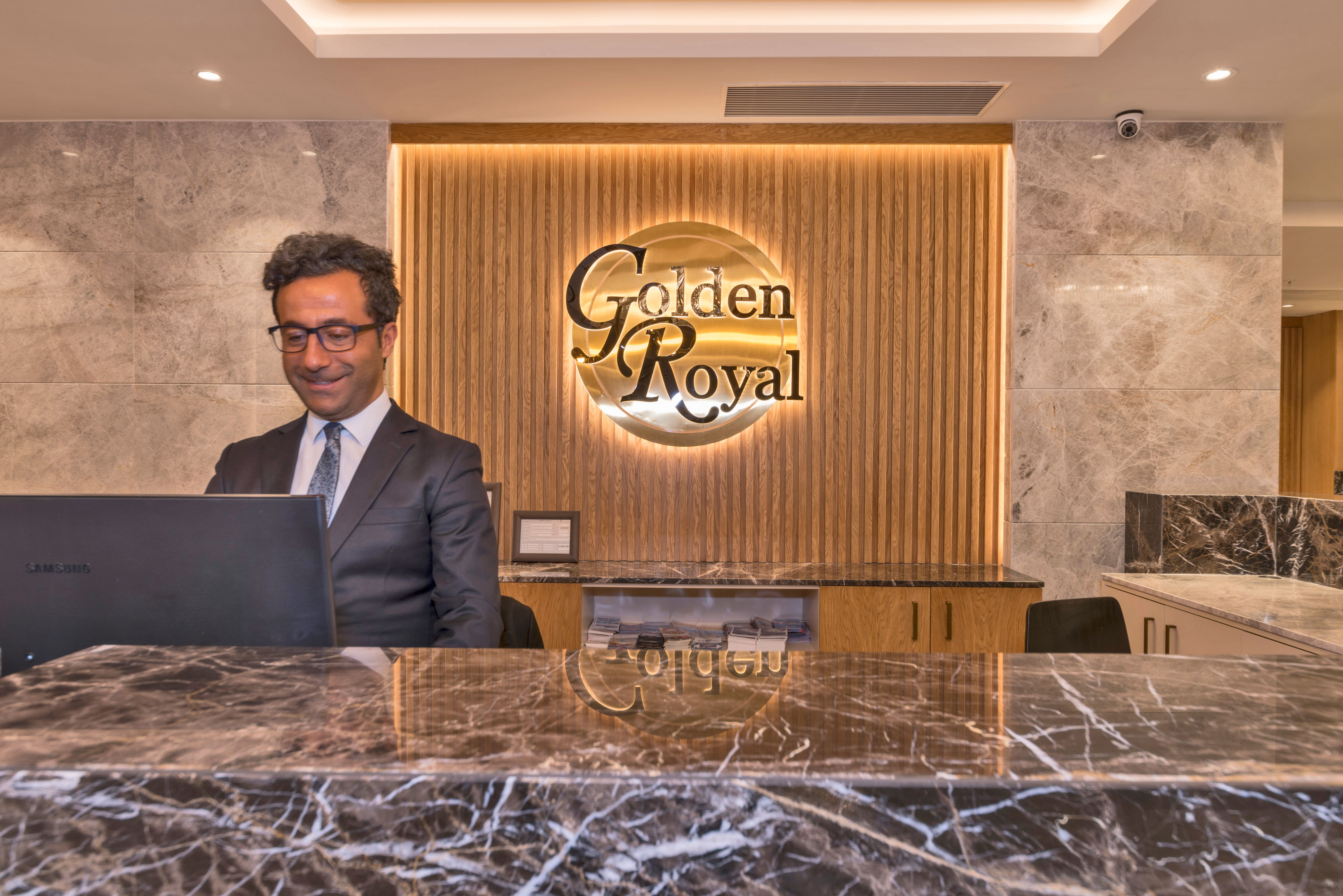 Golden Royal Hotel