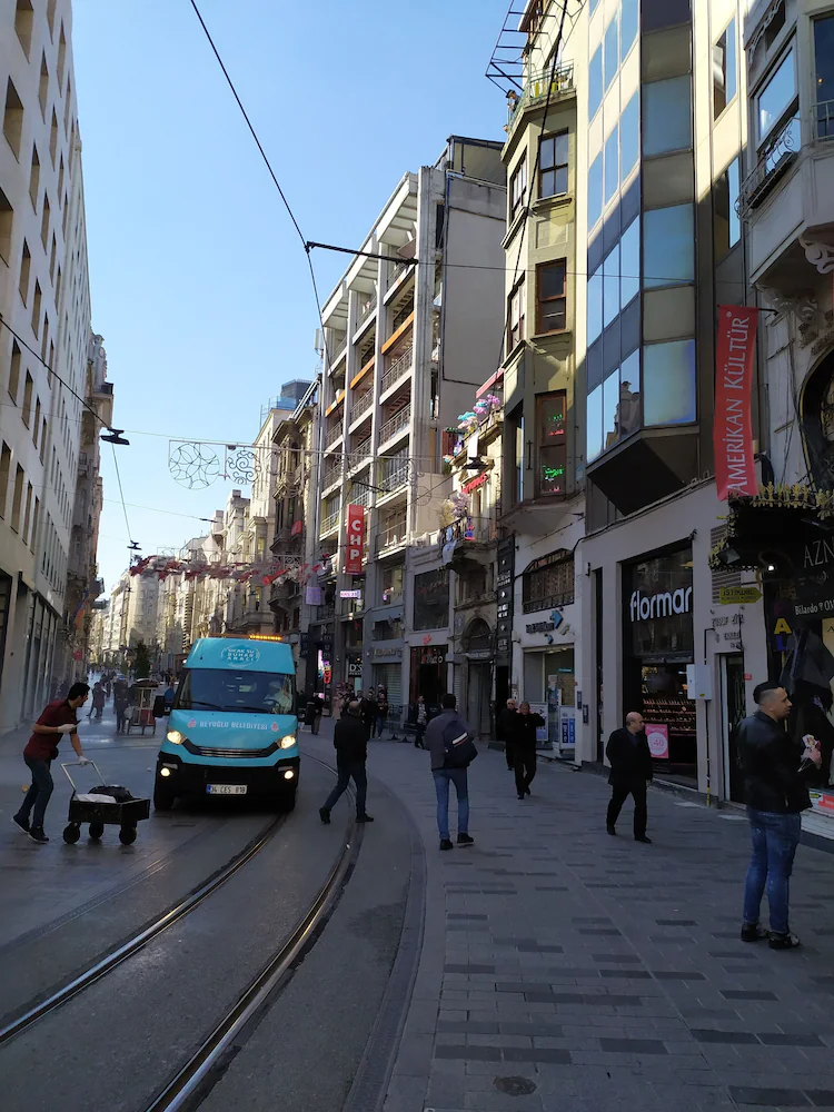 Golden Street Hotel