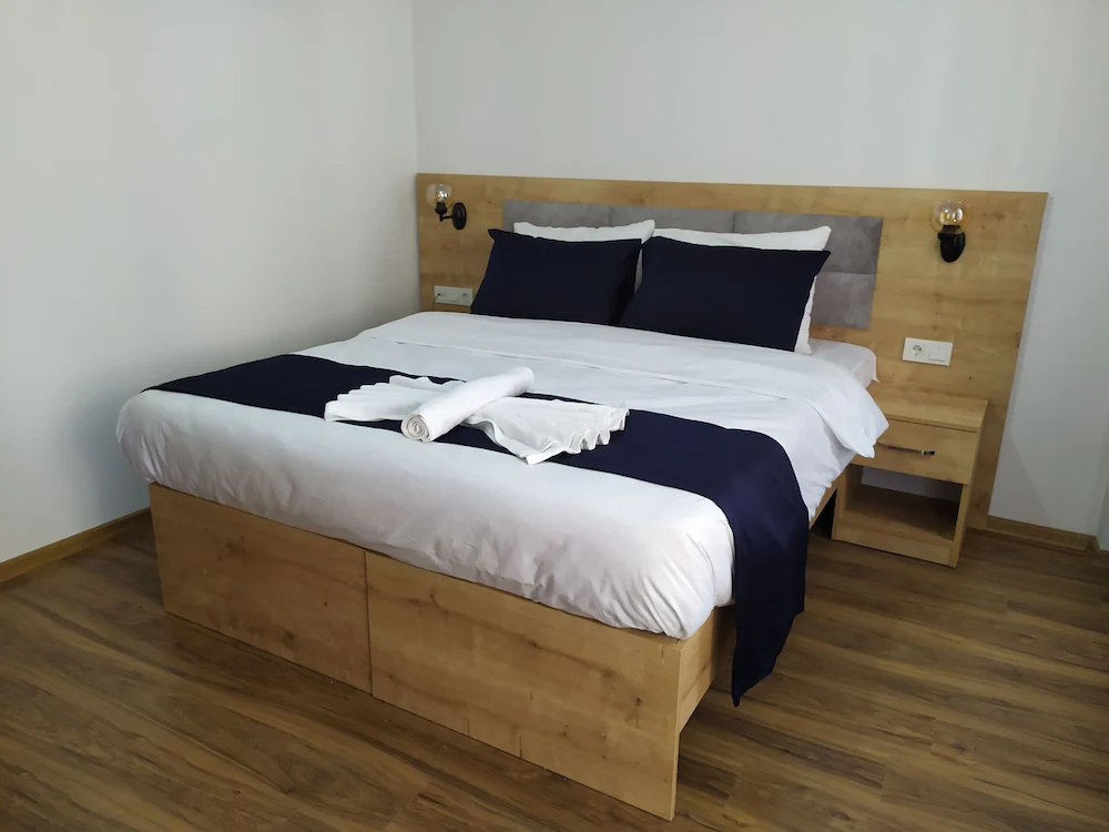 Golden Street Hotel