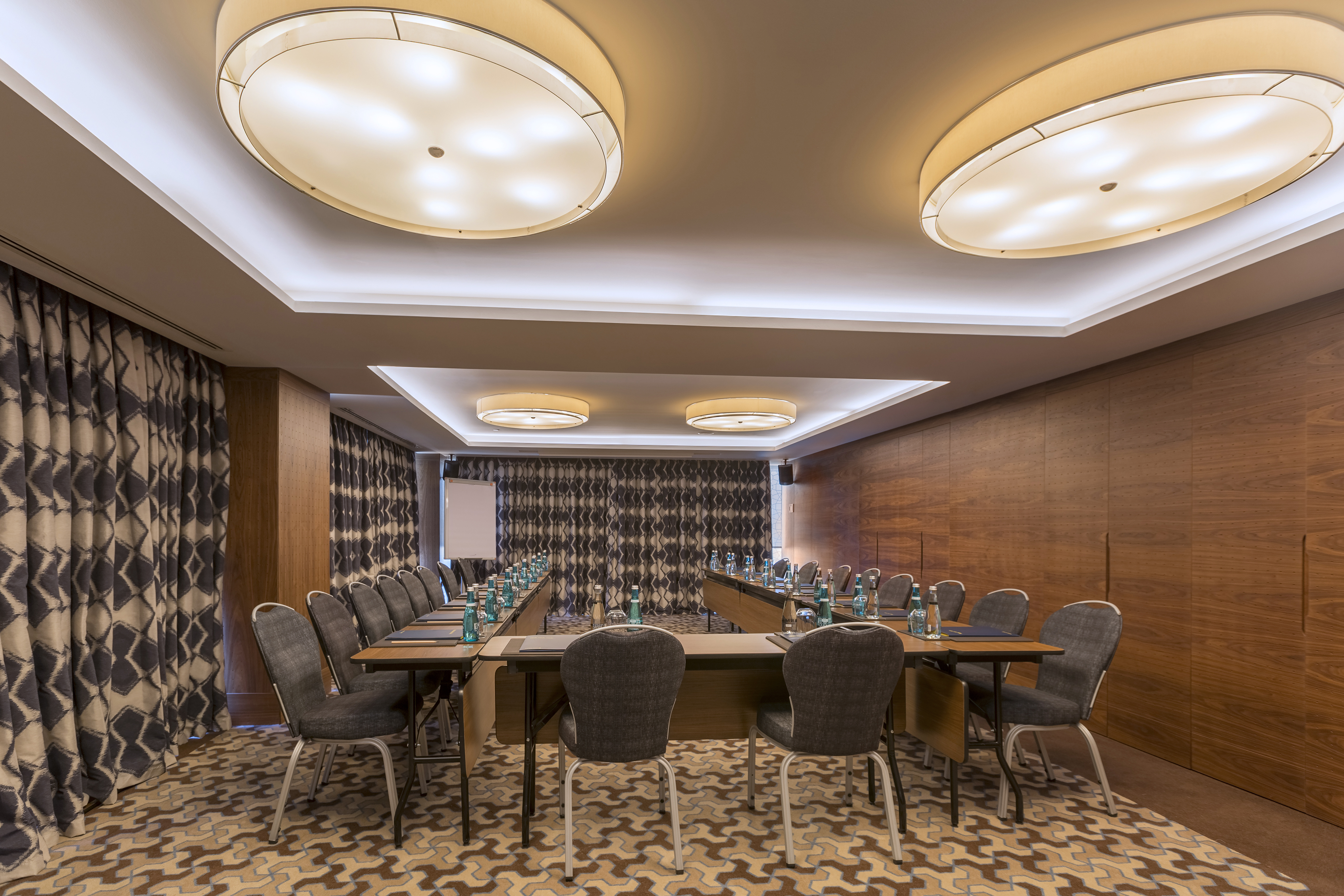 Golden Tulip Istanbul Bayrampasa