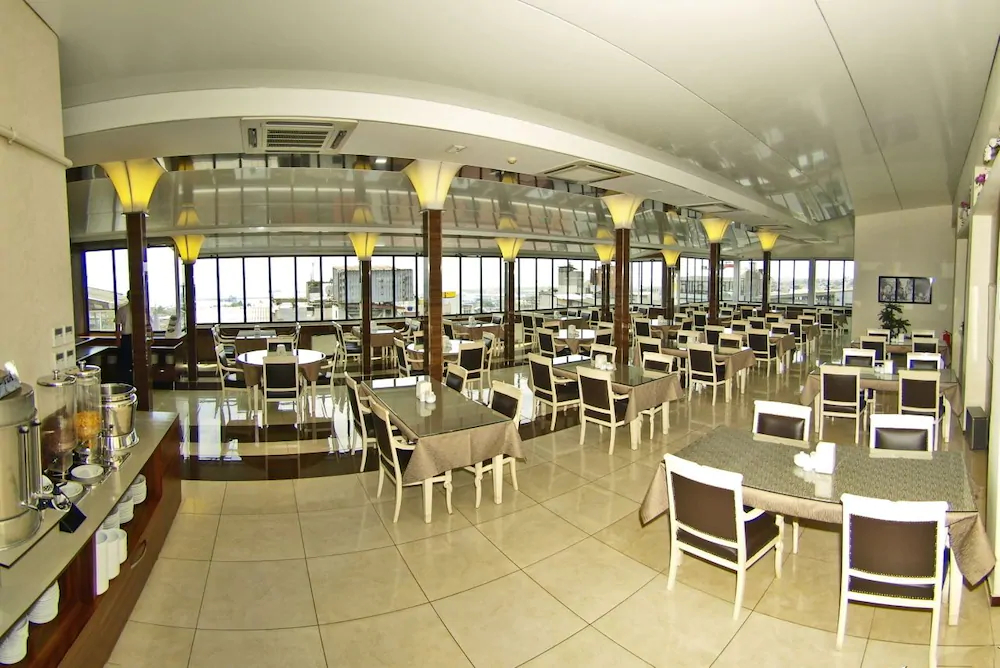 Gold Hotel