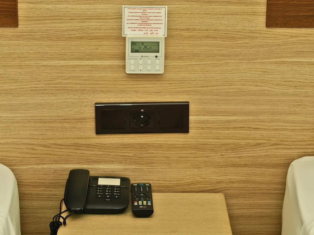 Gold Hotel
