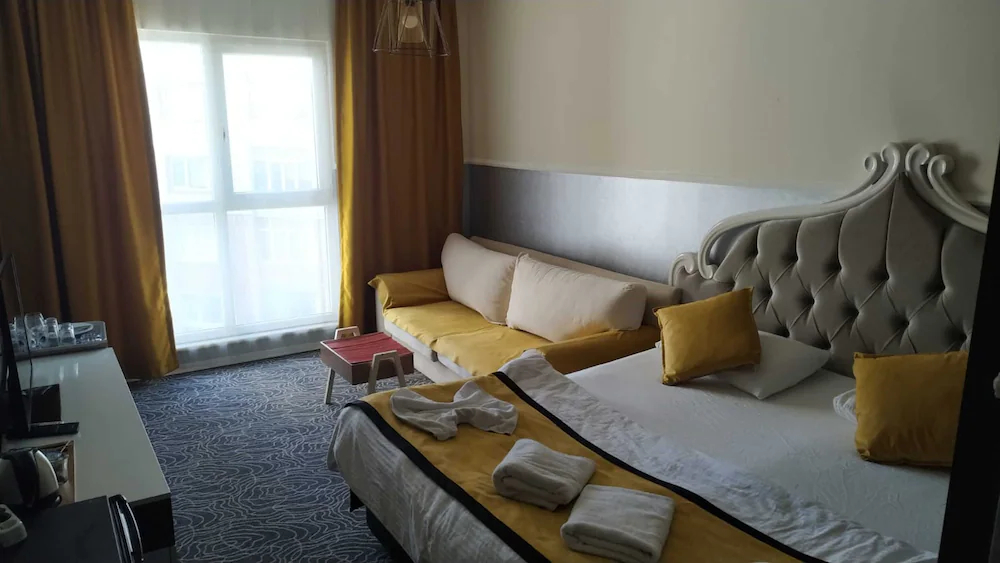 Gold Suite