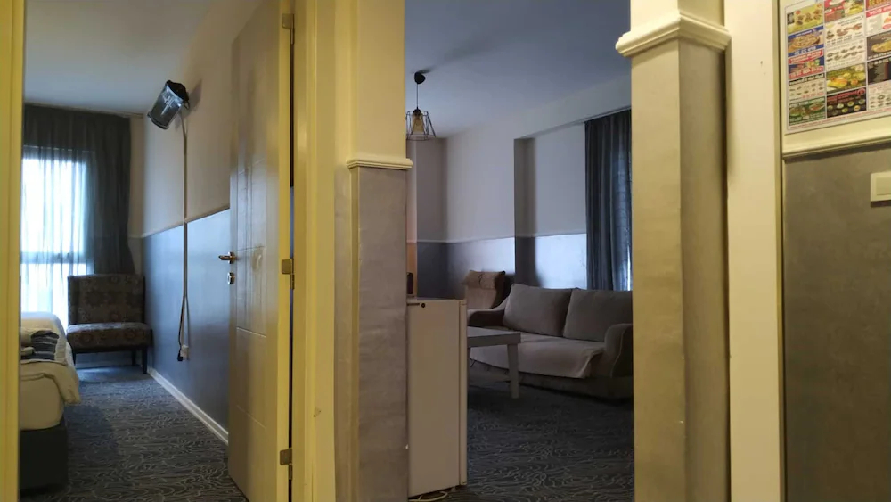 Gold Suite