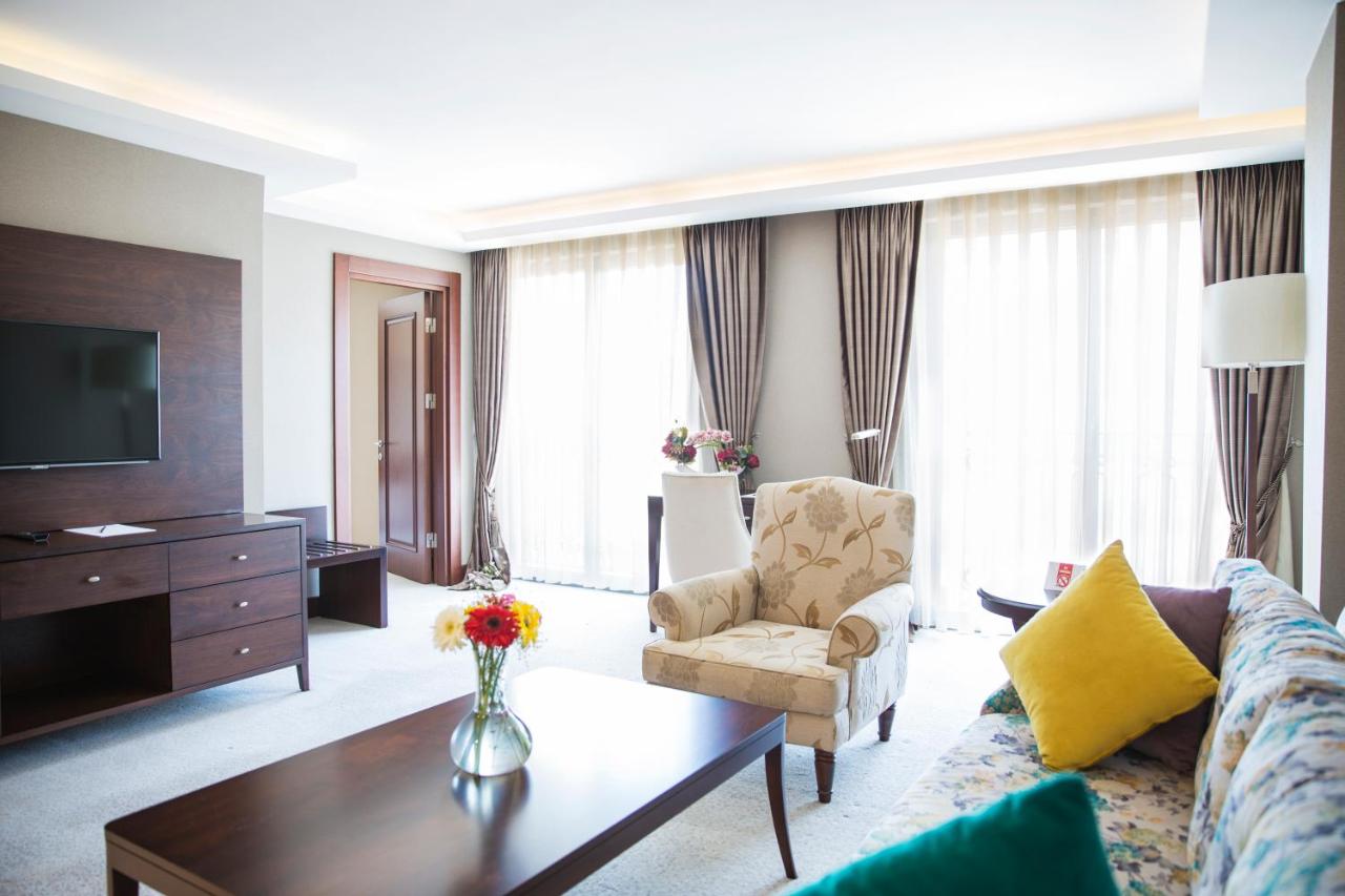 Grand Aras Hotel & Suites