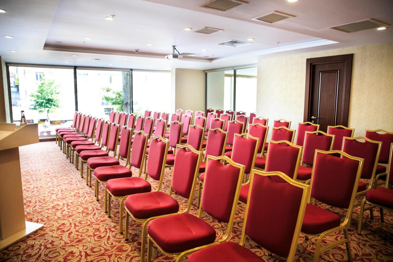 Grand Aras Hotel & Suites