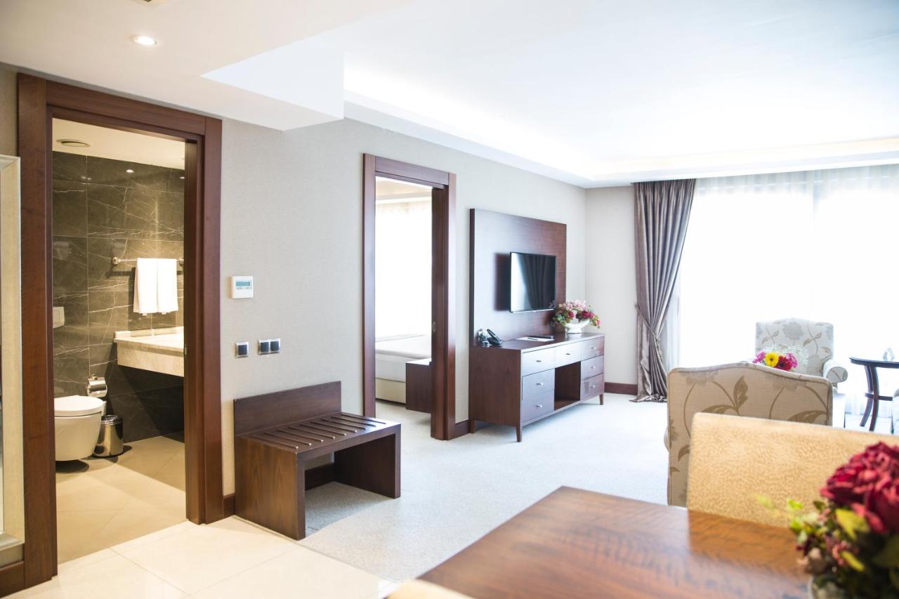 Grand Aras Hotel & Suites