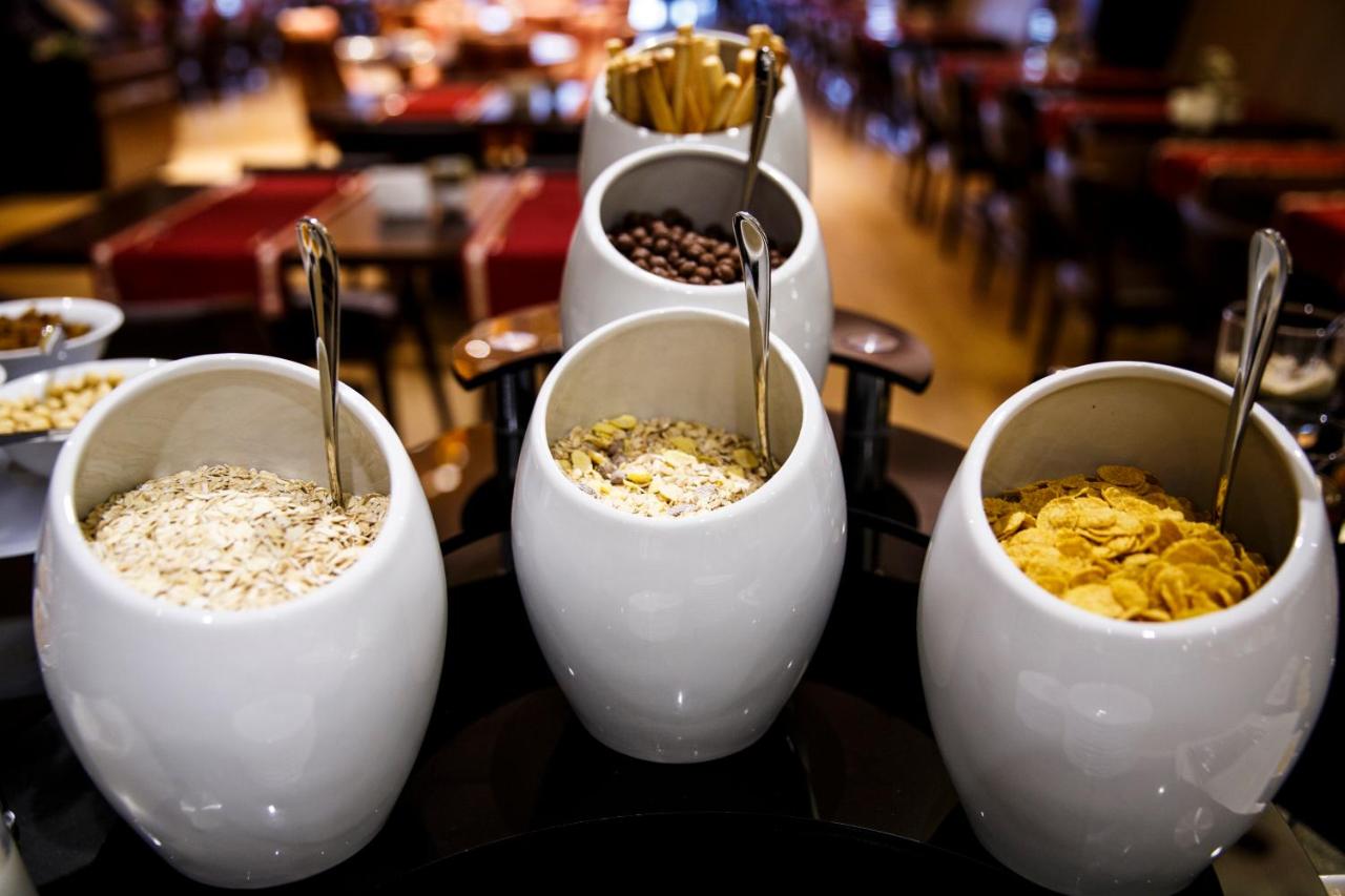 Grand Aras Hotel & Suites