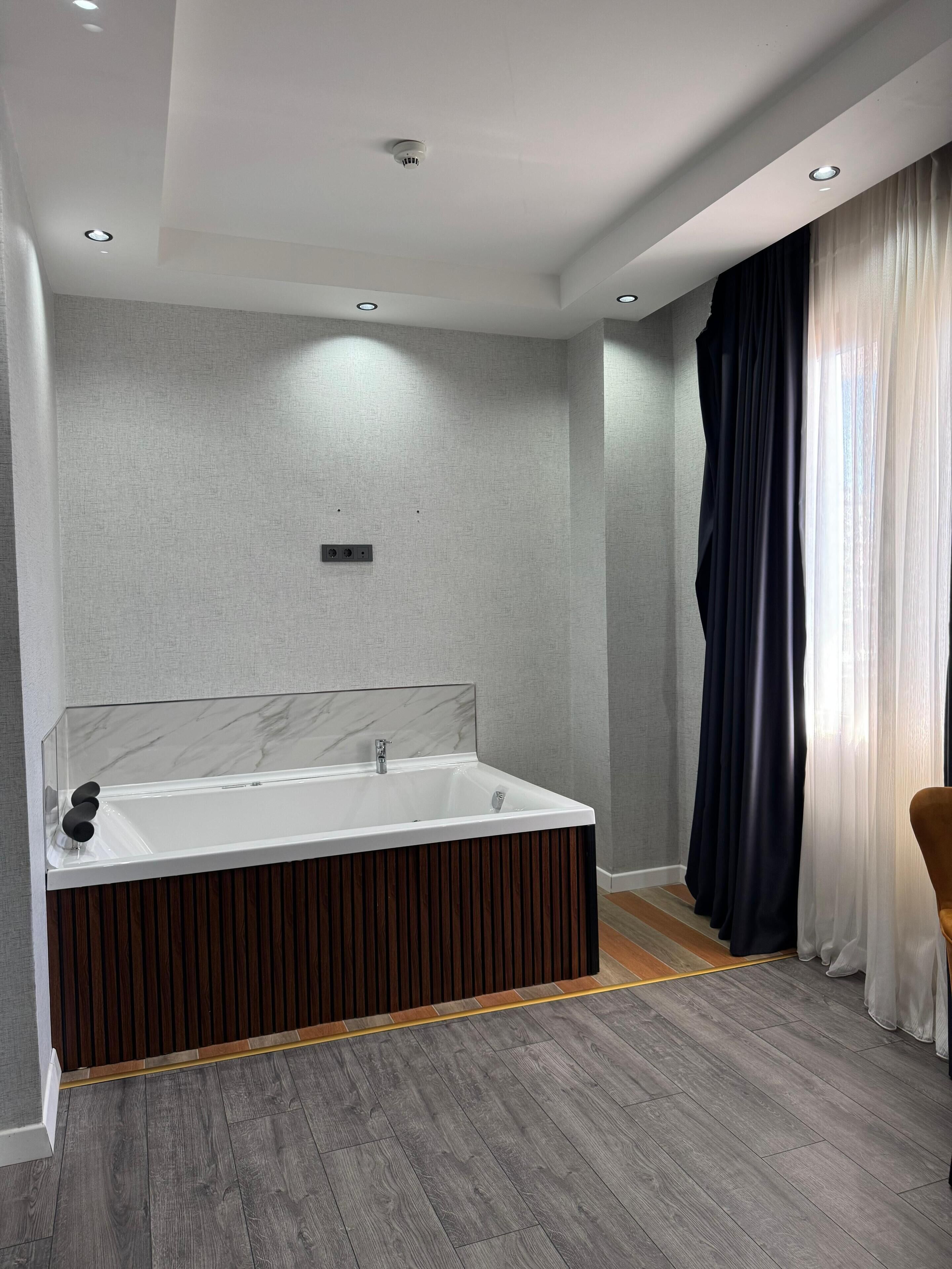 Grand Armada Hotel