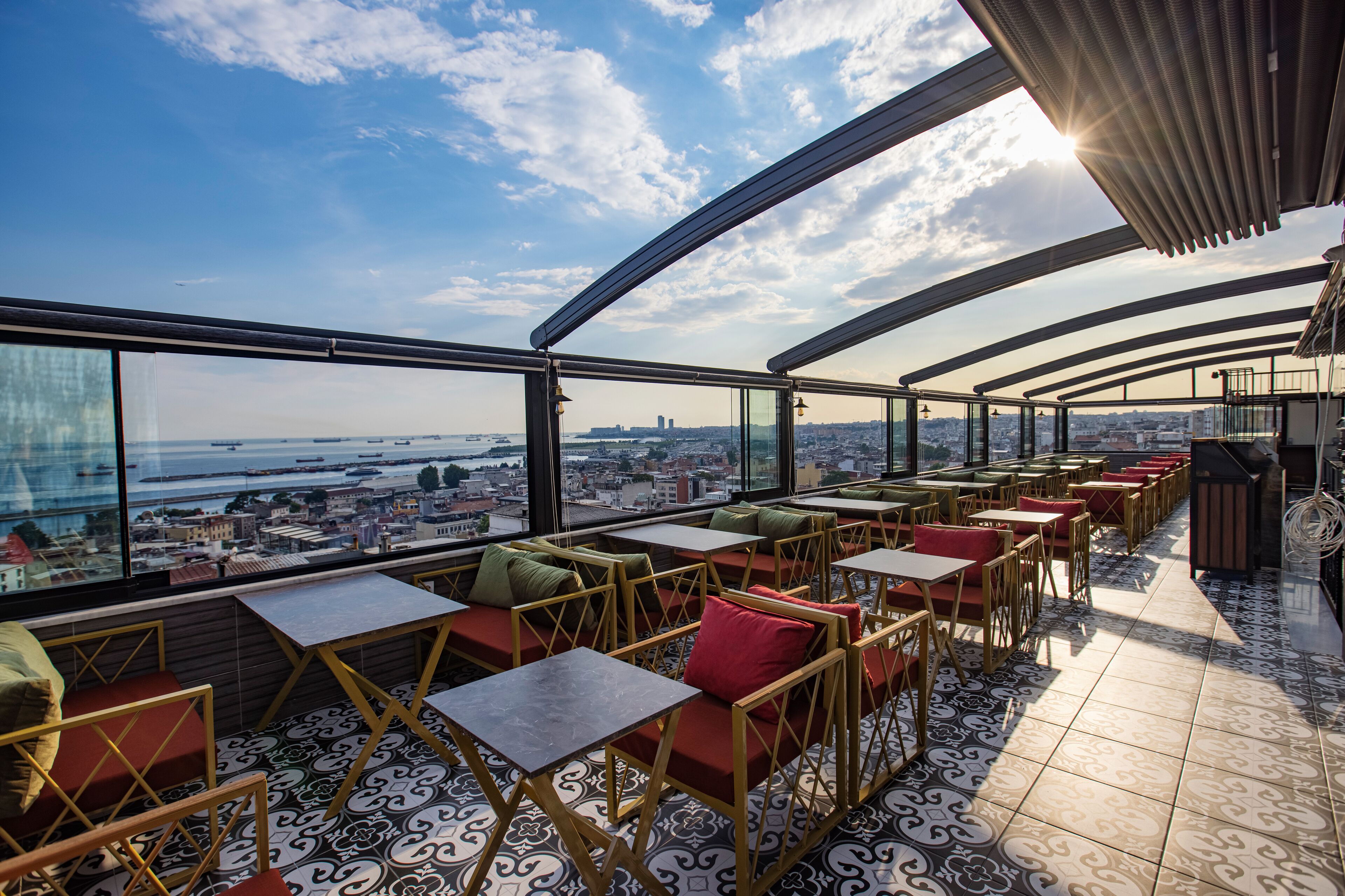 Grand Balyan Hotel & Restaurant