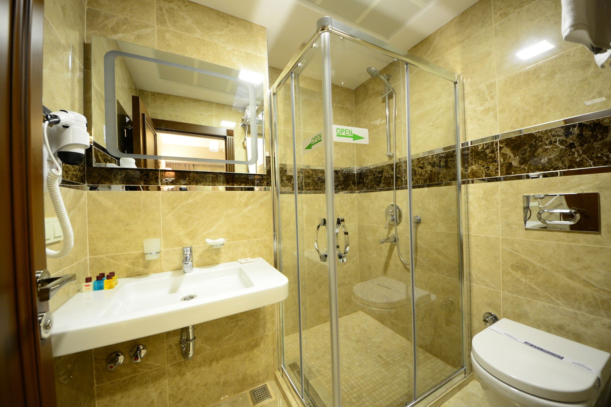 Grand Bazaar Hotel