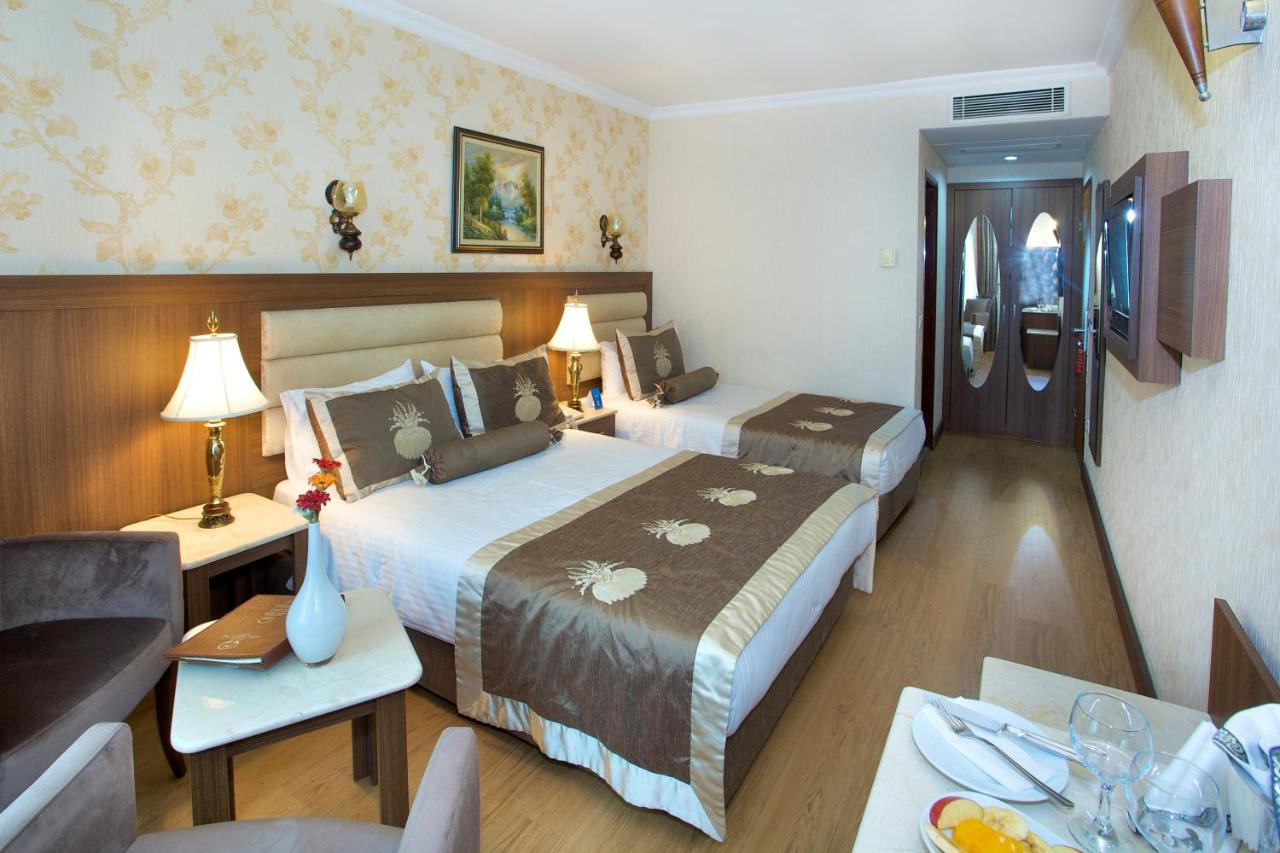 Grand Hilarium Hotel