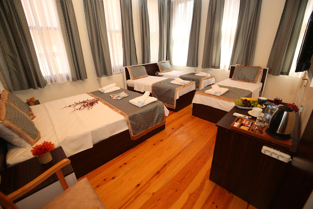 Grand Almira Hotel